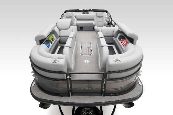 2025 Regency 230 LE3 Sport - 33