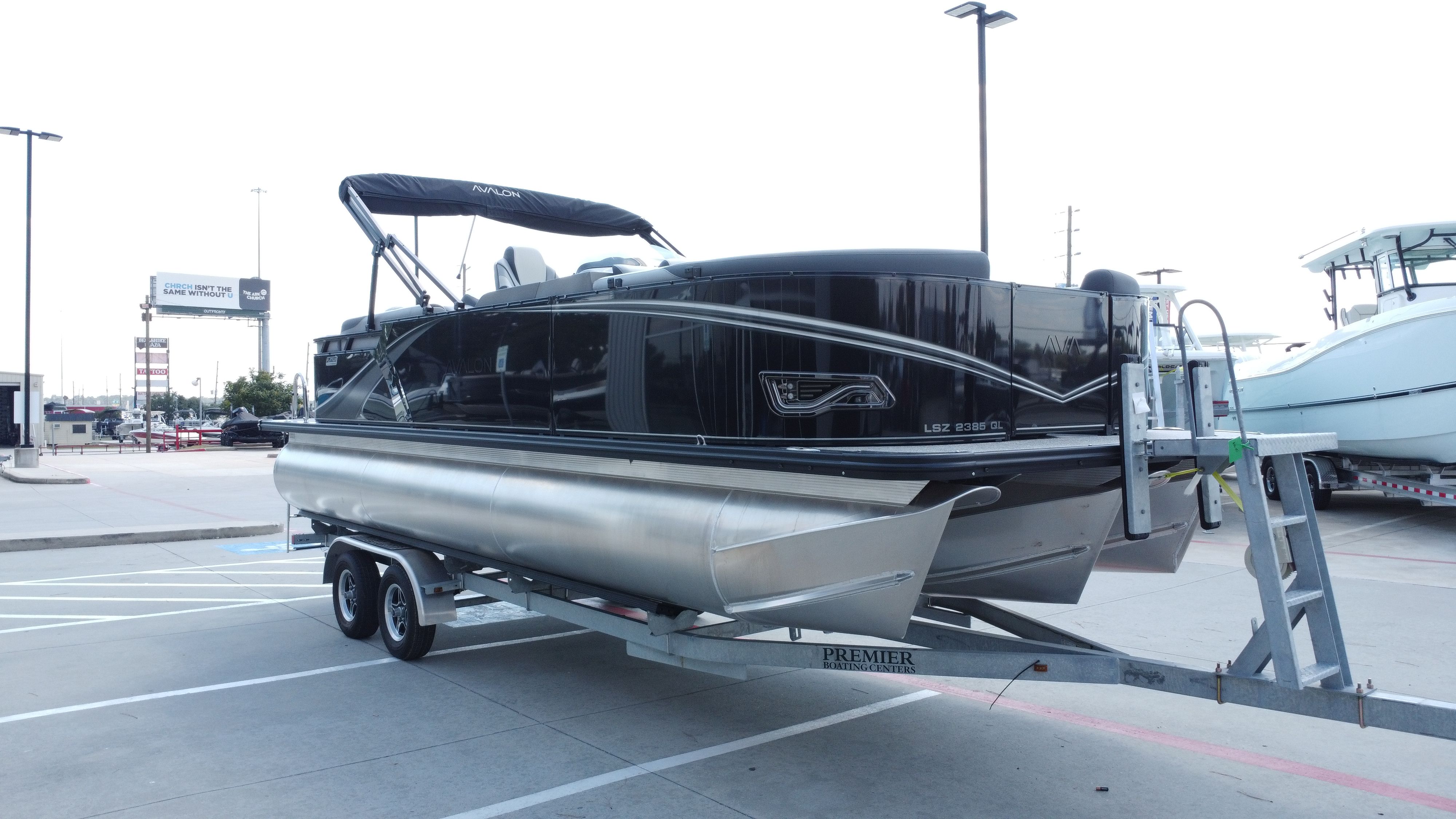 2025 Avalon LSZ Quad Lounge - 23' - 7