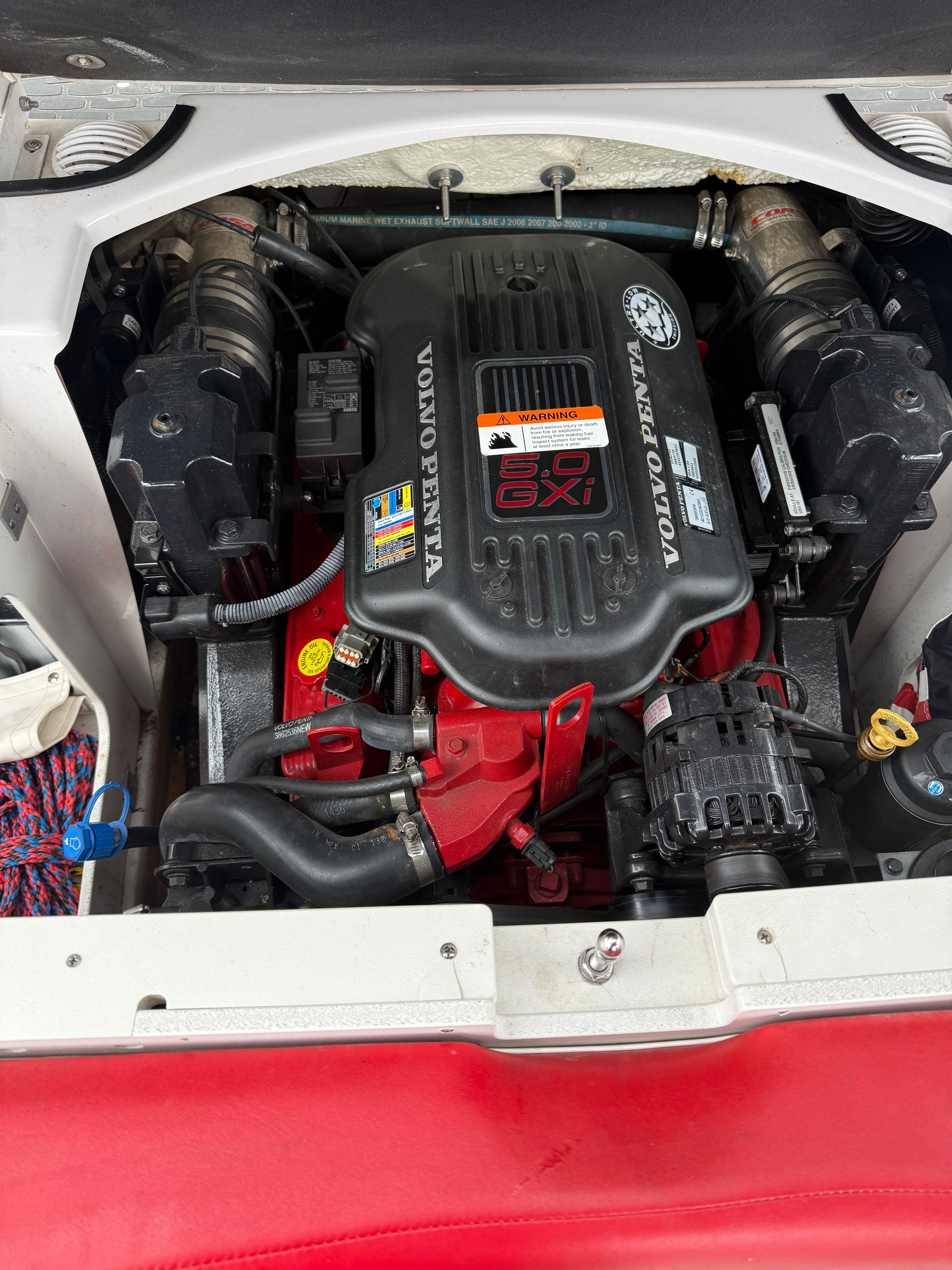 Volvo Penta 5.0 GXi engine in 2008 Four Winns H200SS boat.