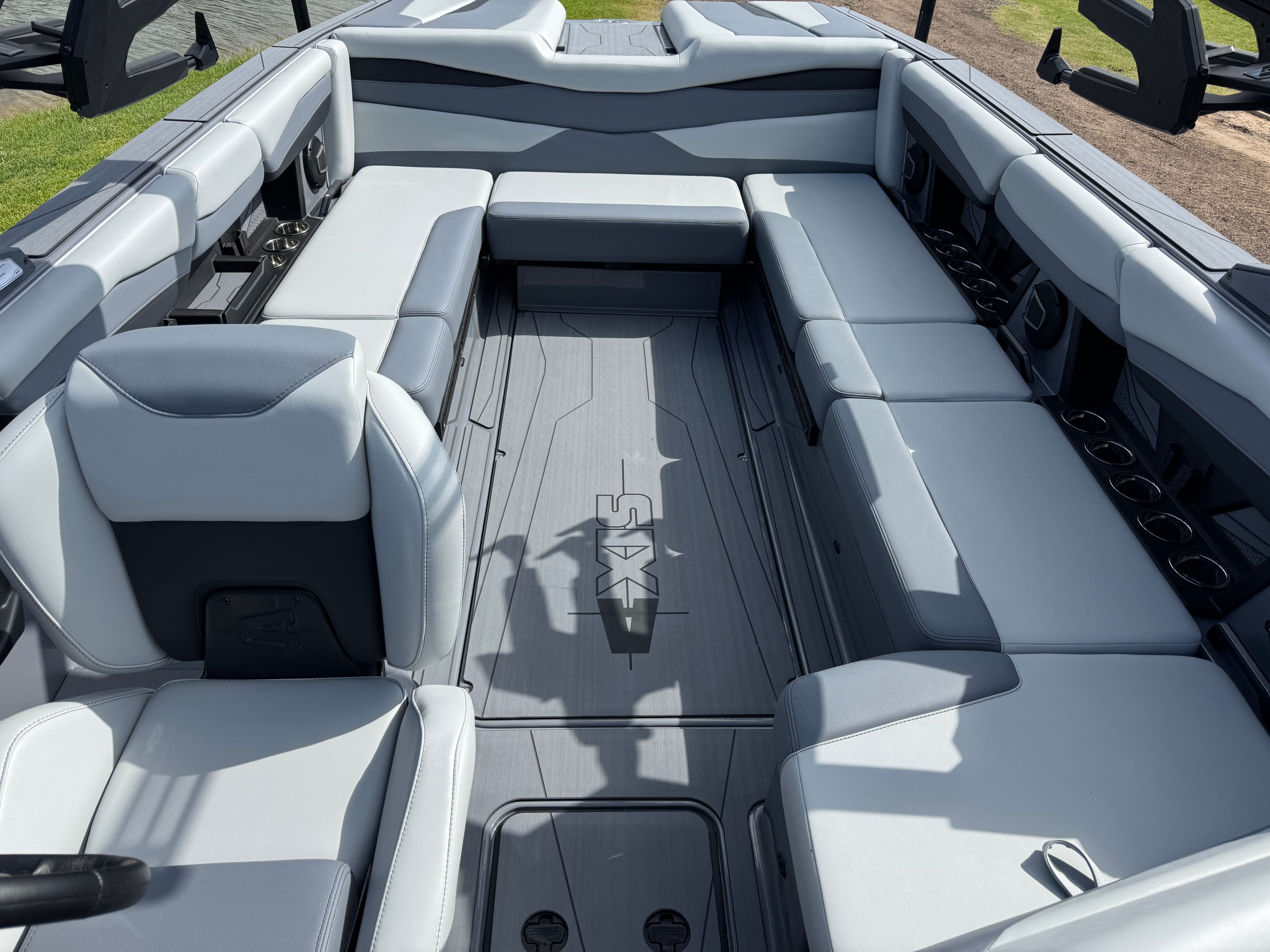 2026 AXIS A245 - Image 9