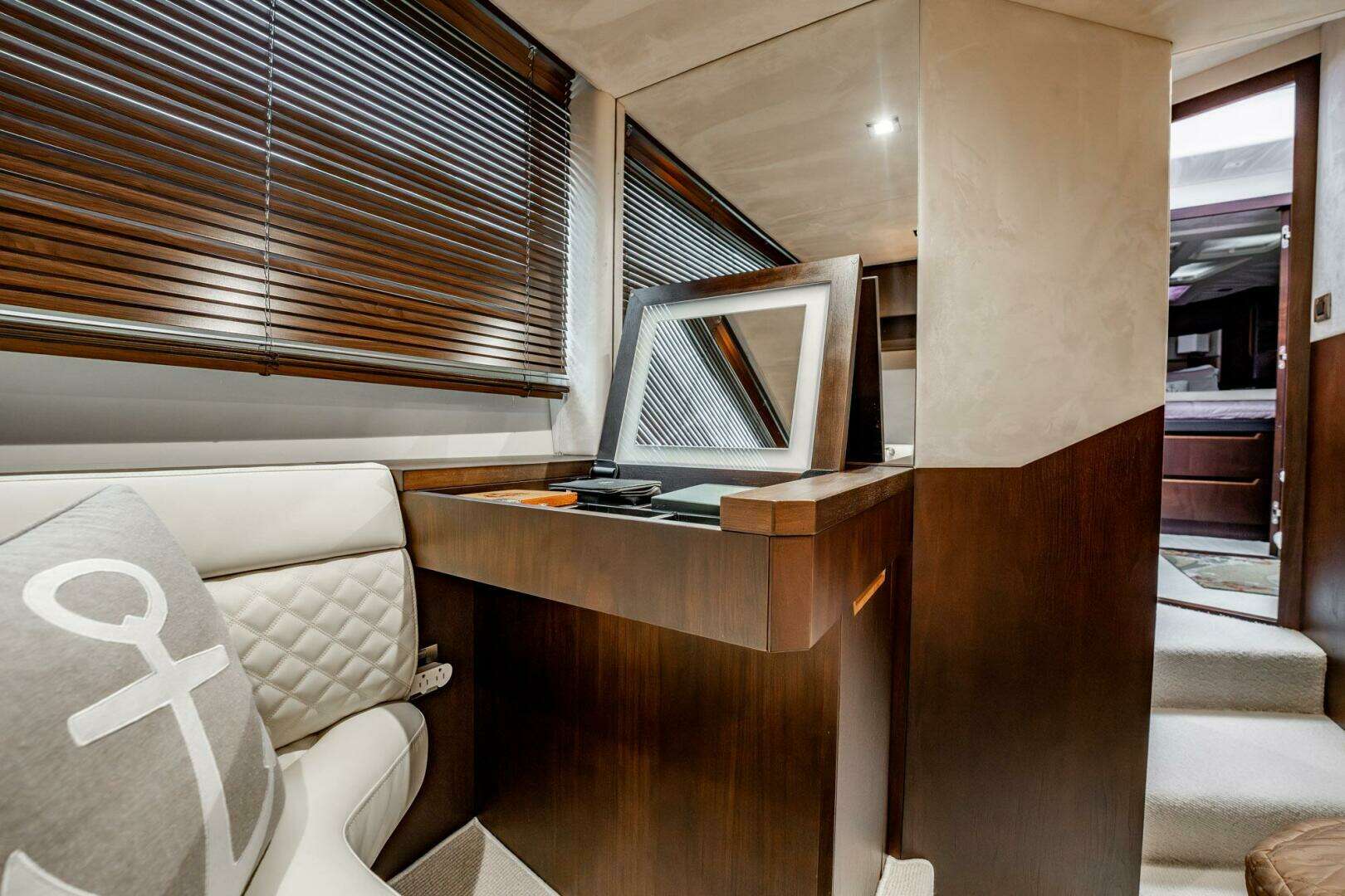 2017 Galeon 510 Skybridge - Image 43