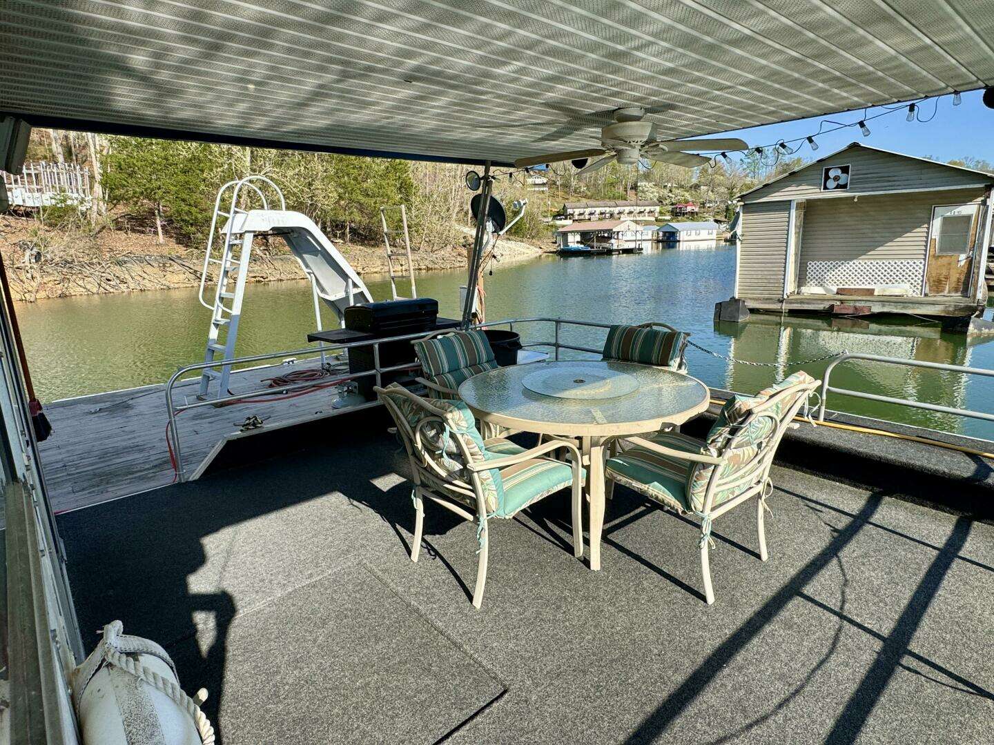 1977 Sumerset 14 x 58 Aluminum Hull Houseboat with Catwalks - Image 92