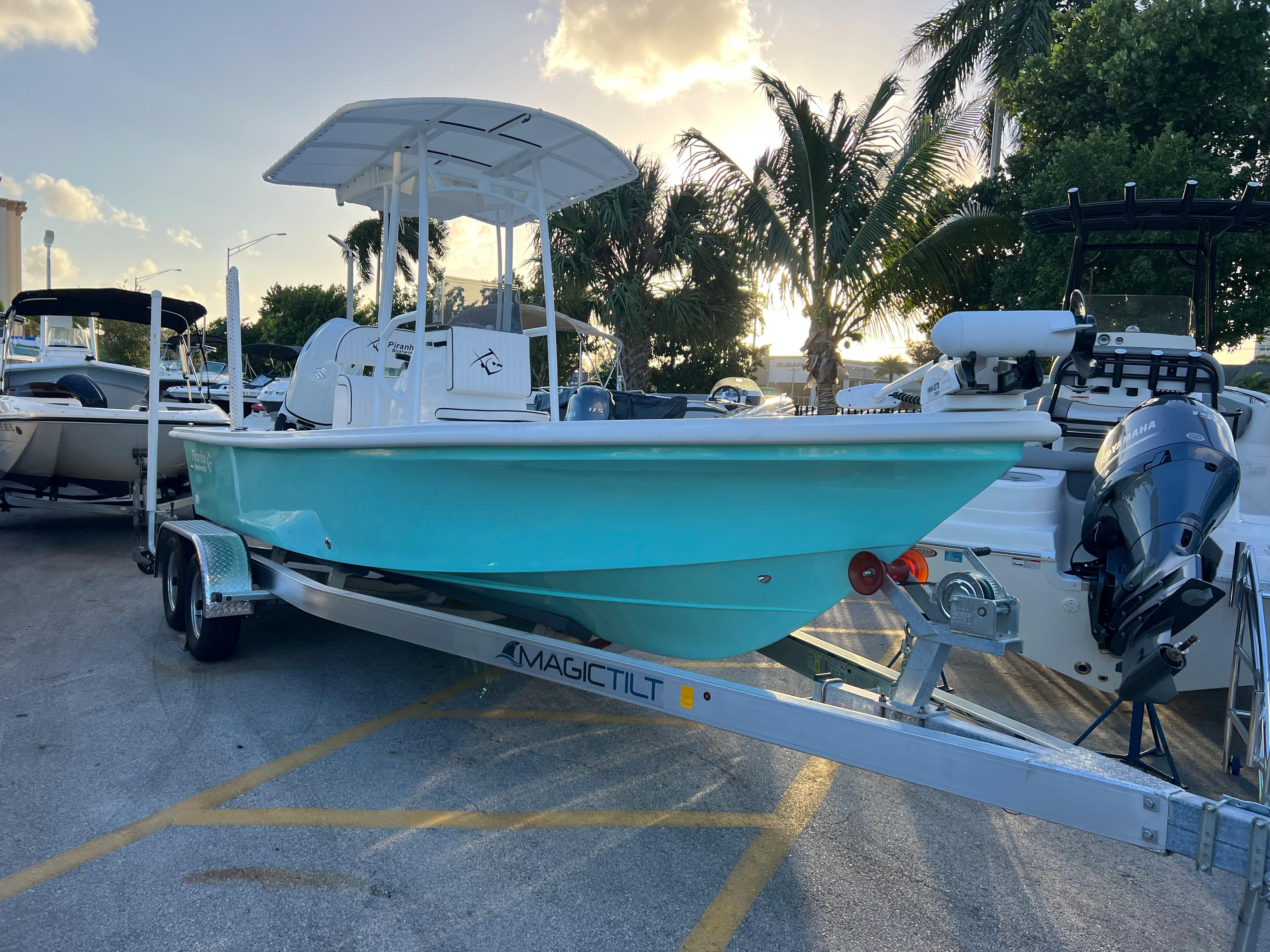2023 Piranha B2200 CASADOR