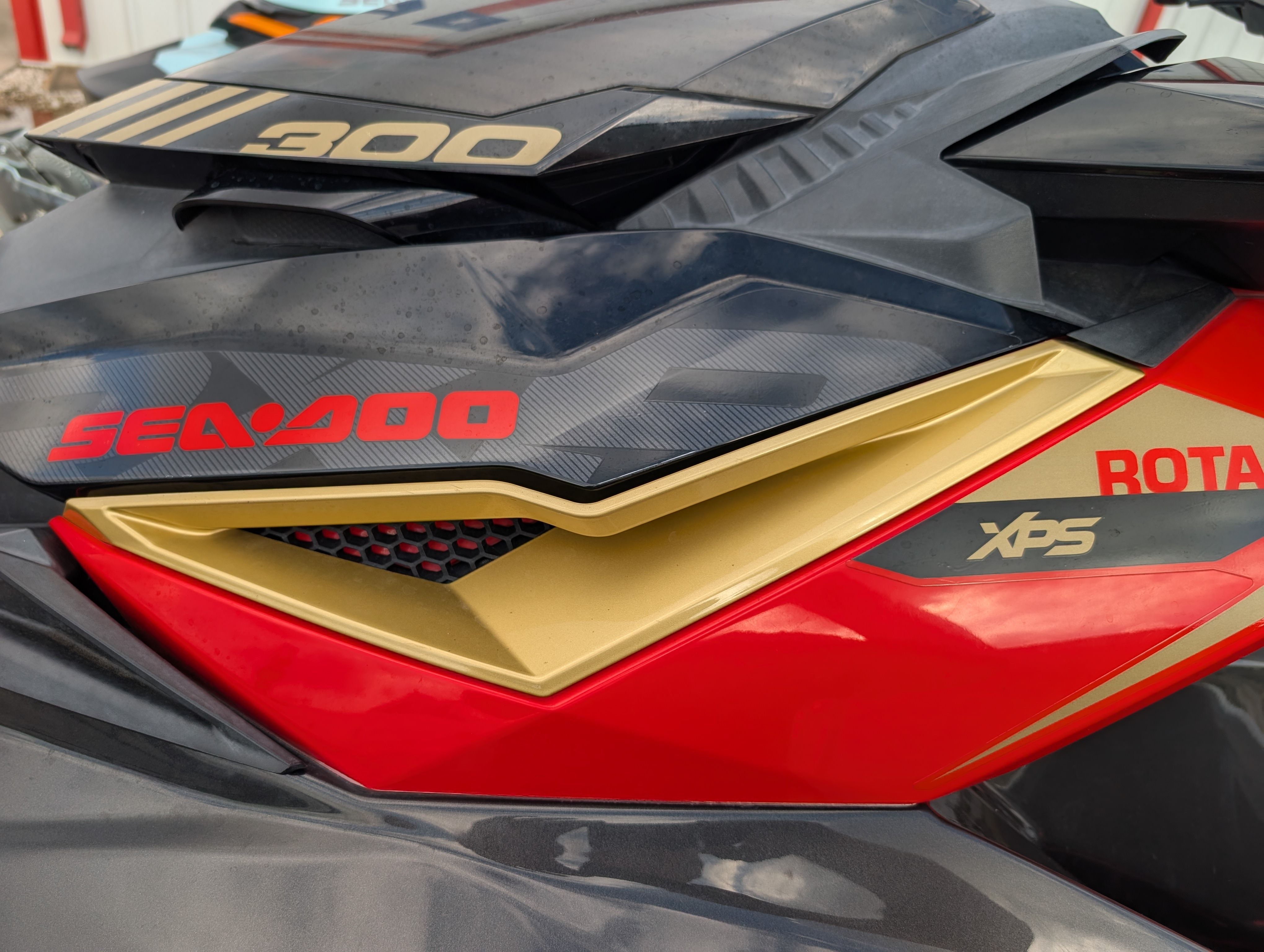 2019 SEA-DOO 300 RXT - Image 8