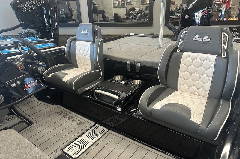 2026 Bass Cat Lynx STS boat interior with stylish seats and modern design.