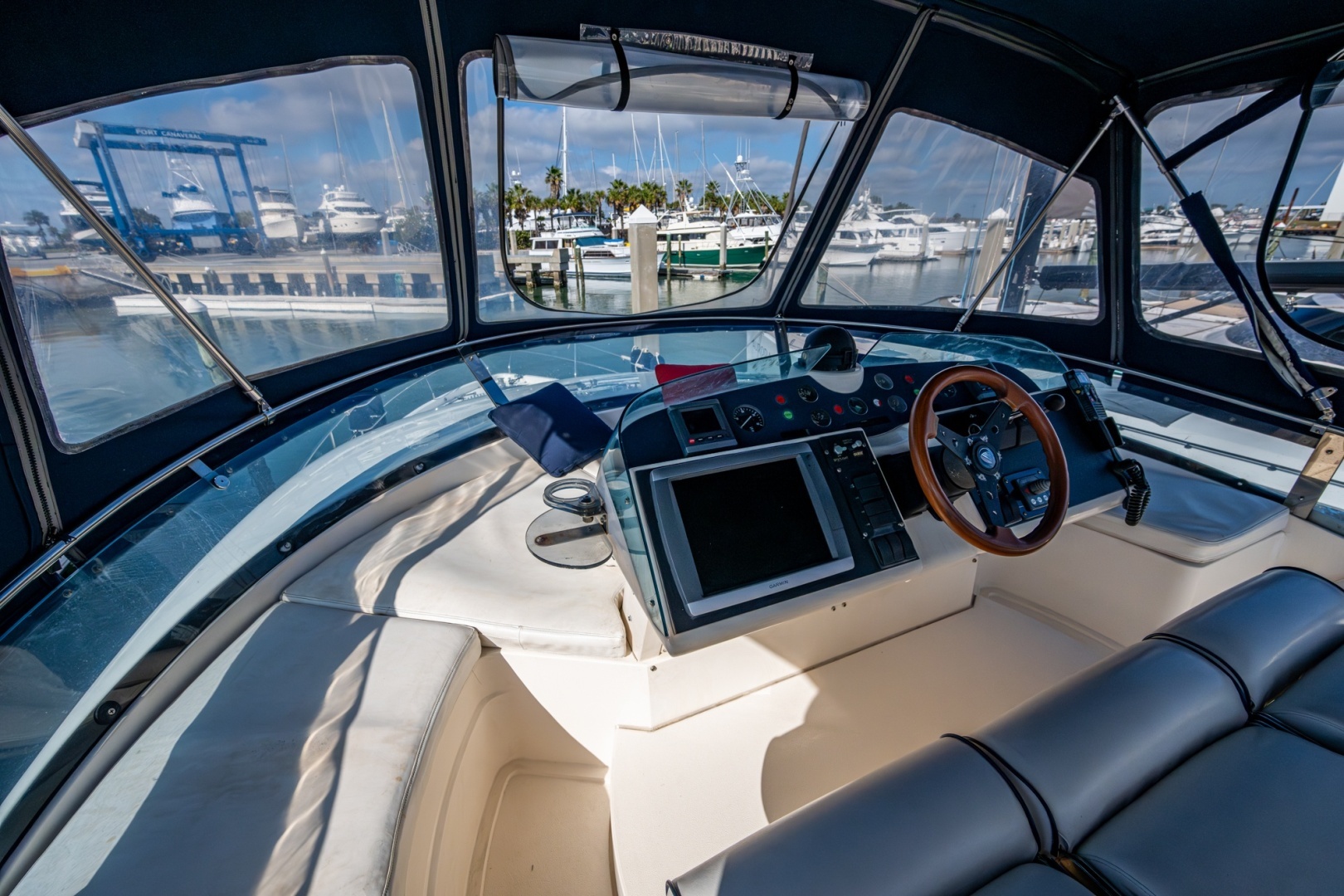 2000 Fairline Squadron 52 - Image 31