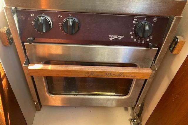 Stainless steel oven in 1988 Westerly Corsair 36 yacht kitchen.