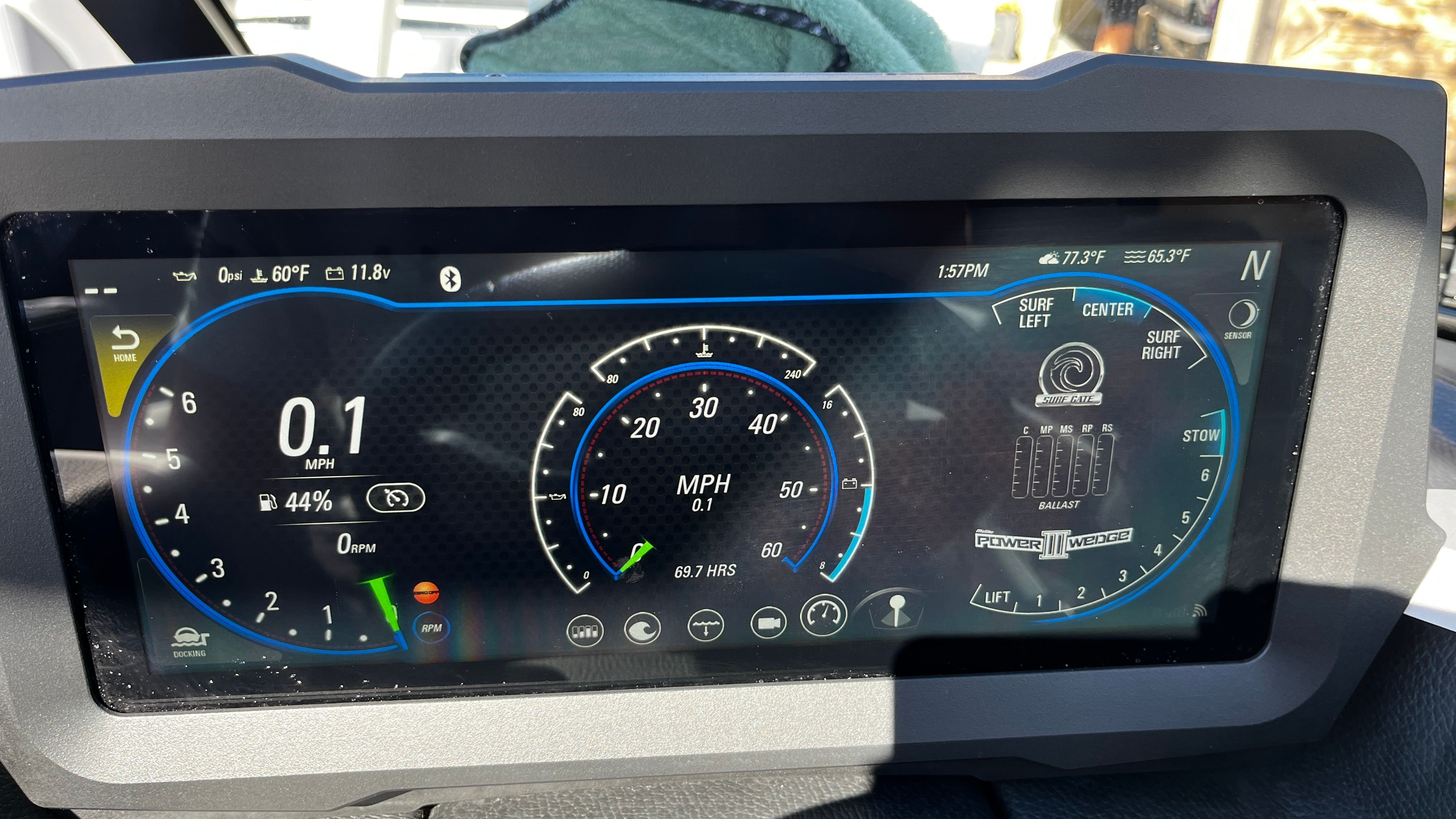 Dashboard of a Malibu Wakesetter 26 LSV with speedometer and control options.