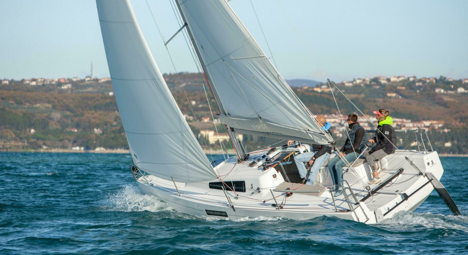 2025 Beneteau First 27 - Image 2