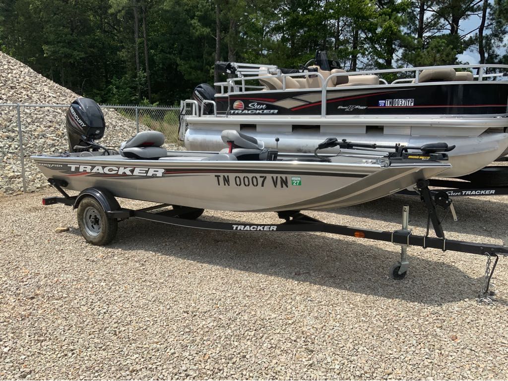 2017 Tracker Panfish 16