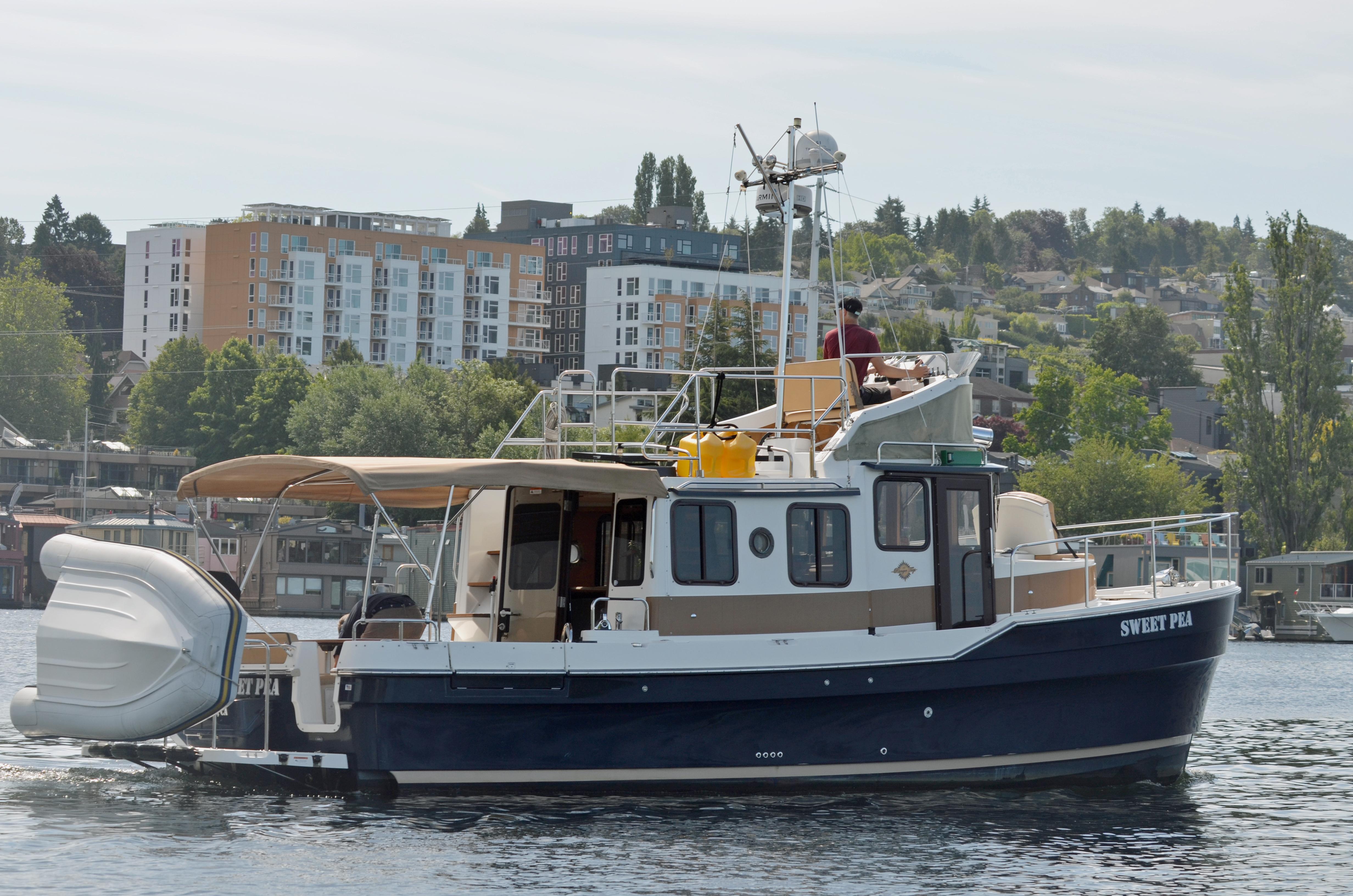 2013 Ranger Tugs R-31 CB