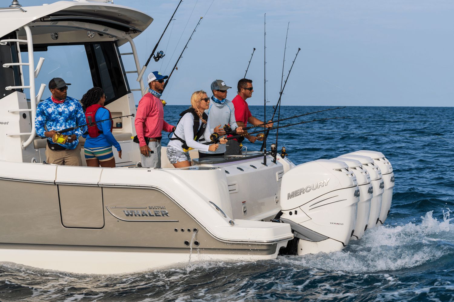 2025 Boston Whaler 405 Conquest - 28