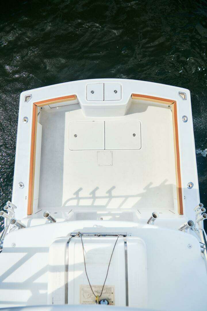 2003 Egg Harbor Predator Express - Image 7