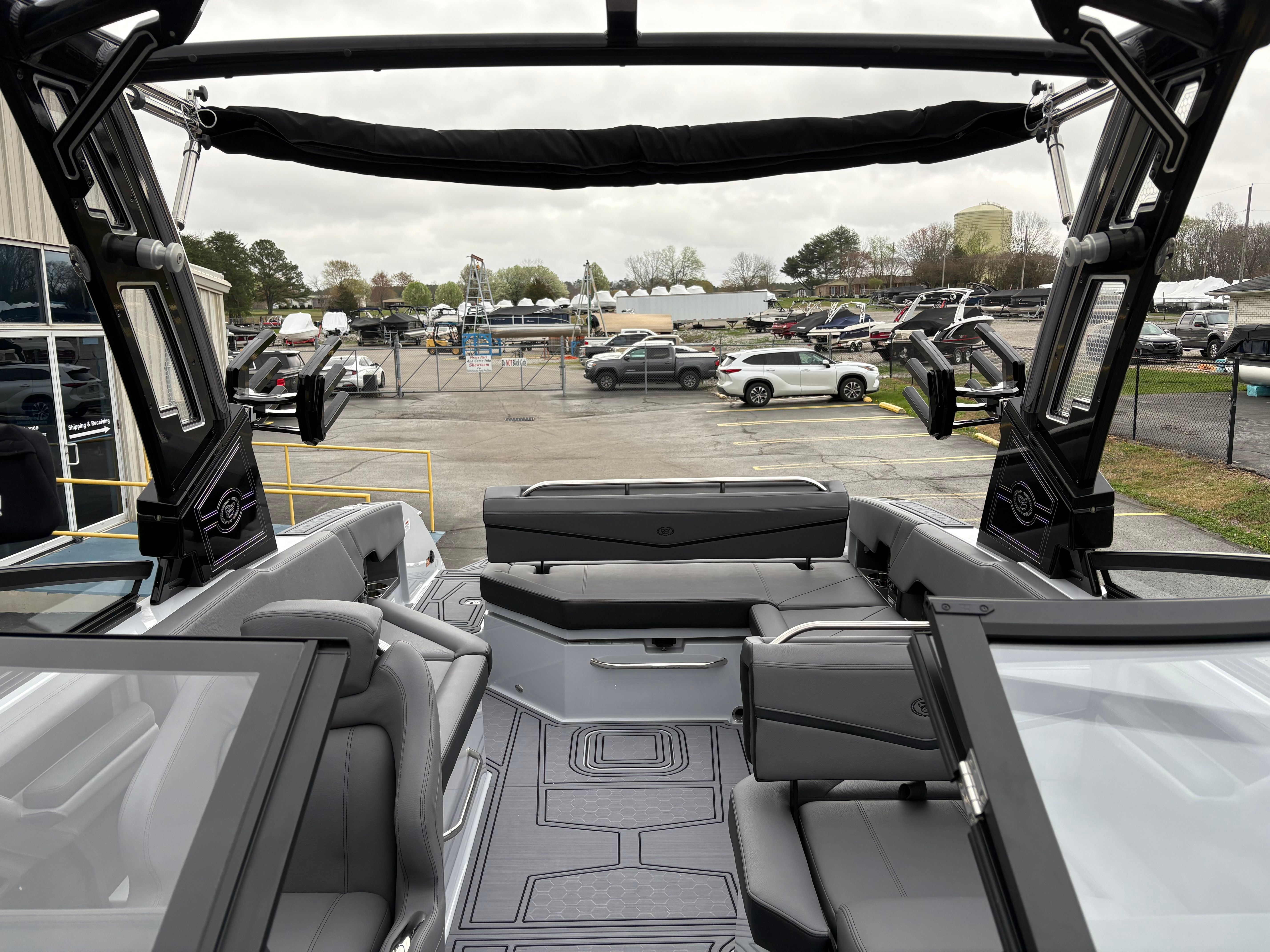 2026 COBALT R8 SURF - Image 25