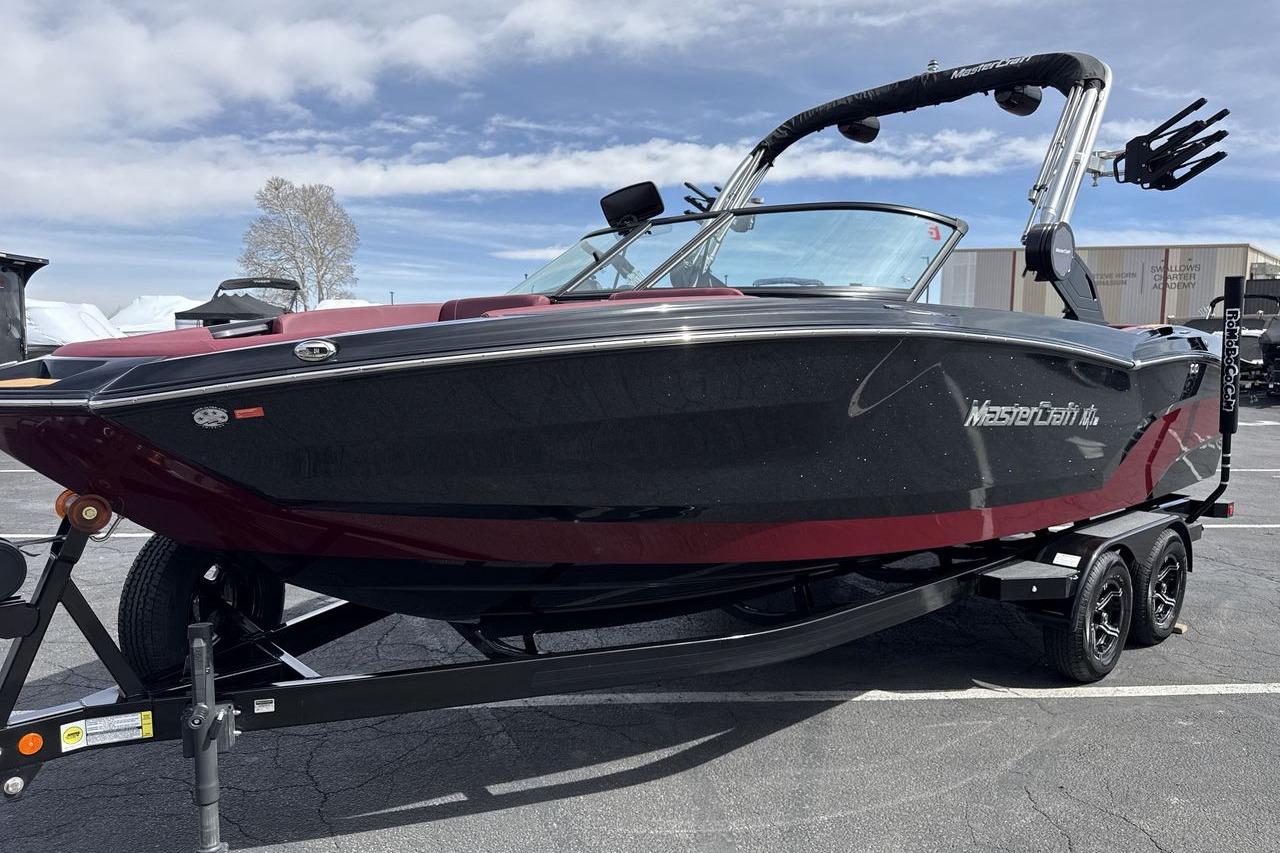 2023 MasterCraft NXT22