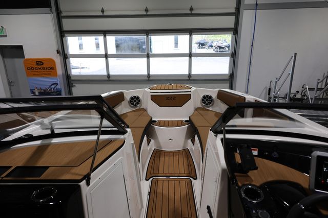 2026 Yamaha Boats 222 SE BOTH COLORS AVAILABLE - 20