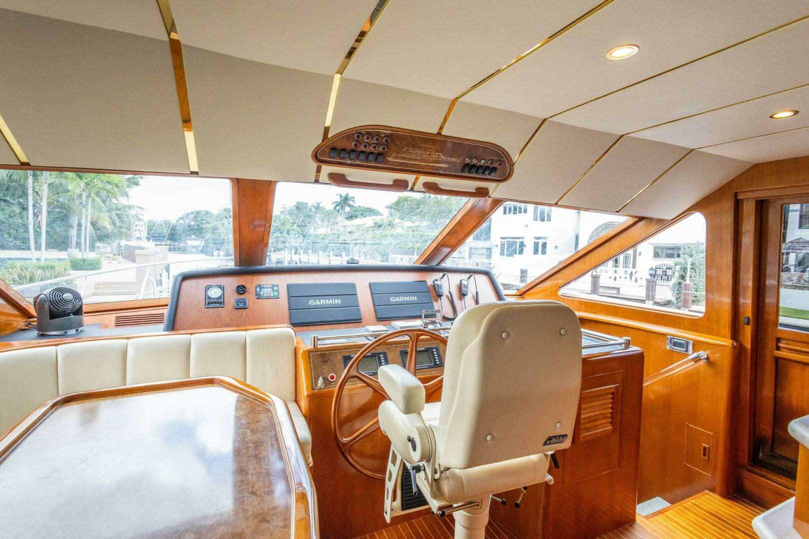 2005 Ocean Alexander Raised Pilothouse Flybridge Sedan - Image 10