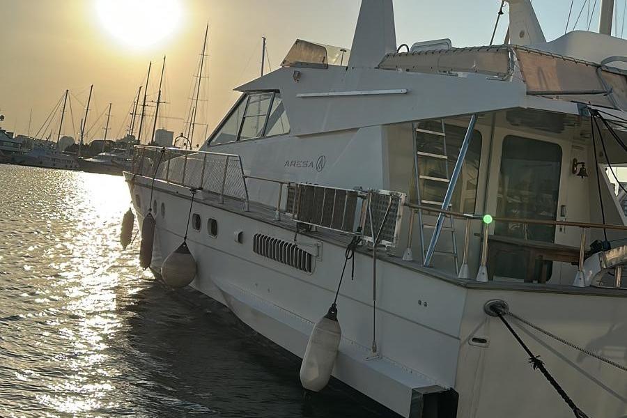 1980 Aresa 16