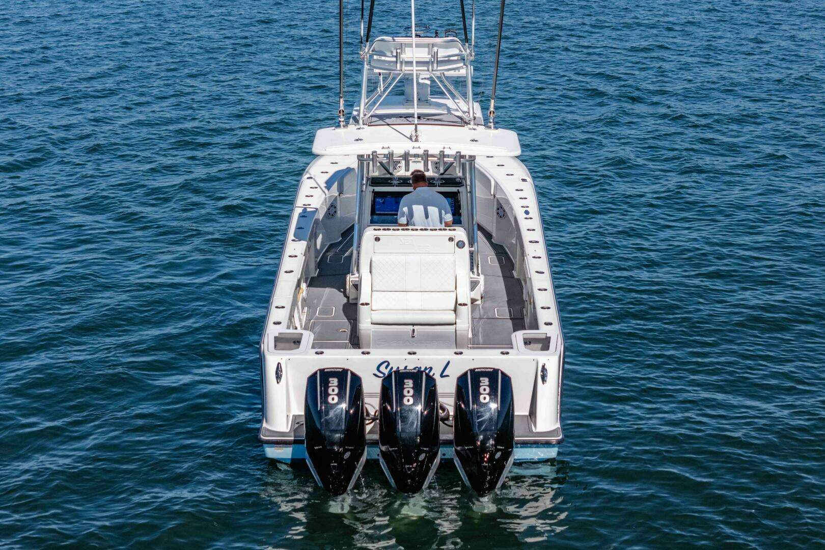 2018 SeaVee 370 Z - Image 34