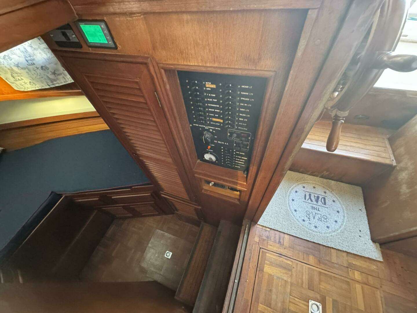 1986 Marine Trader 34 Double Cabin - Image 123