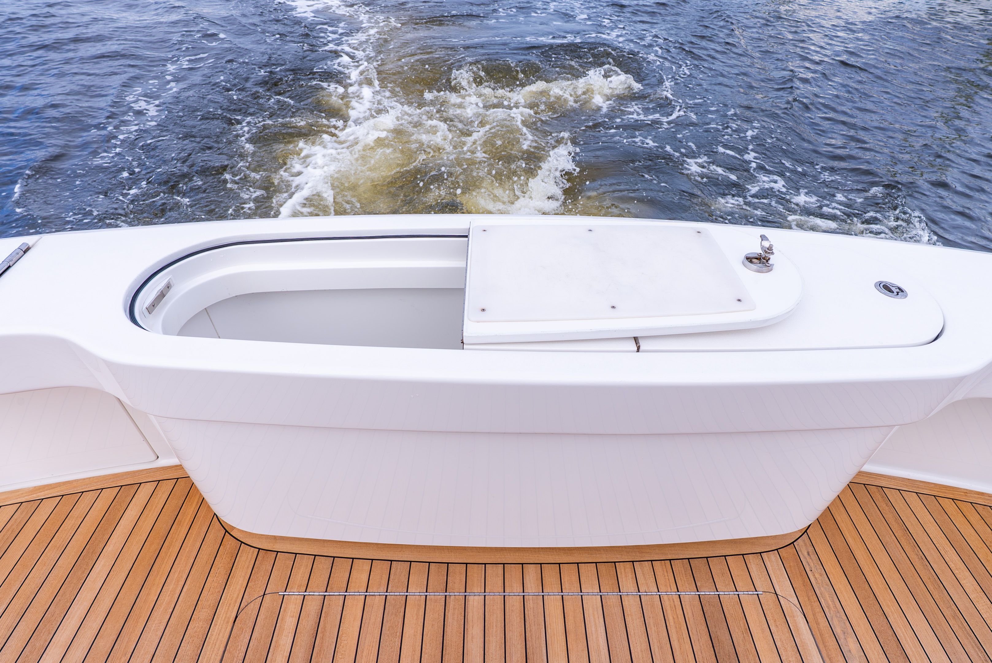 2019 Viking 68 Enclosed Bridge - 11