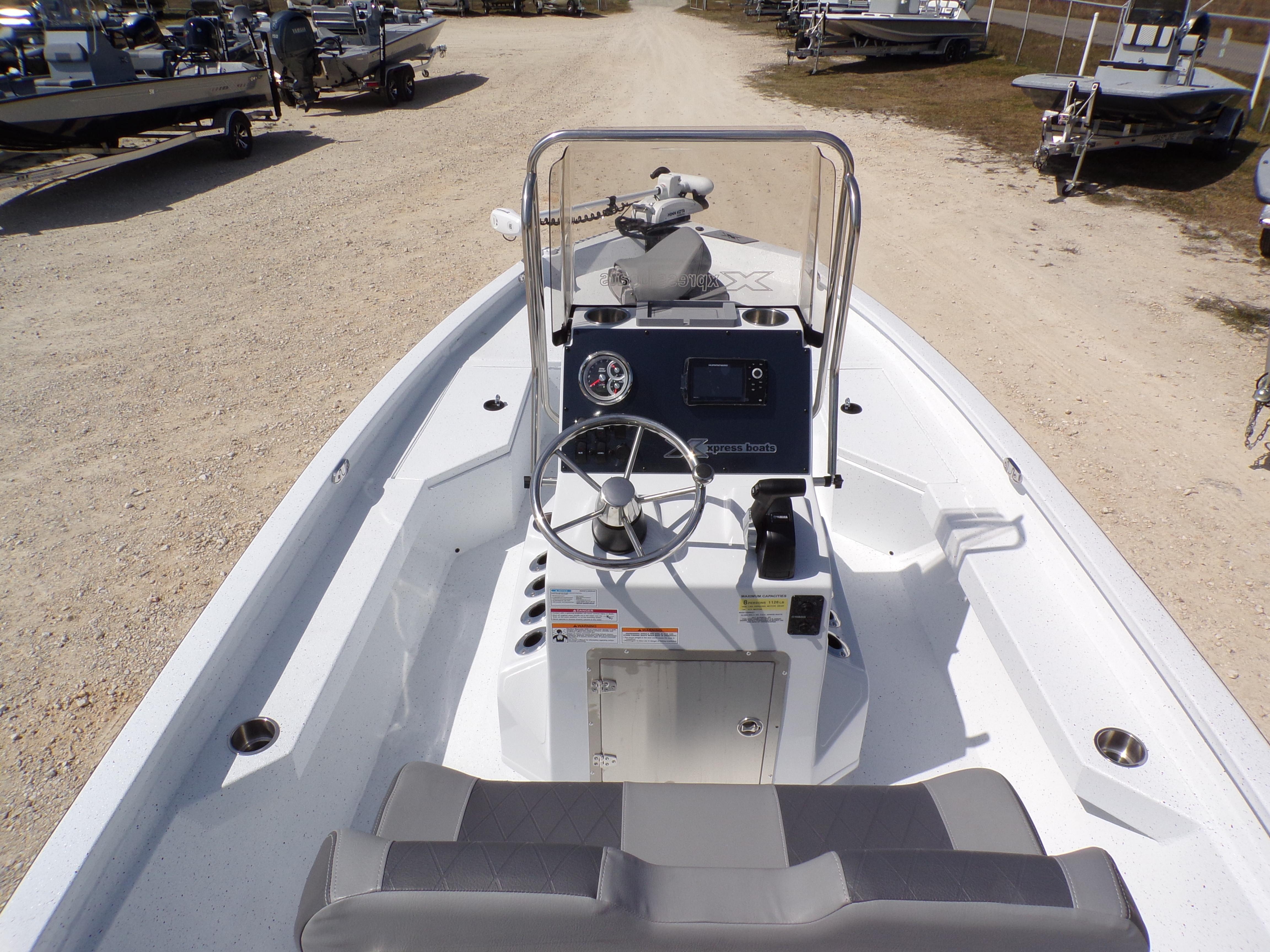 2025 Xpress H20B Bay - 18