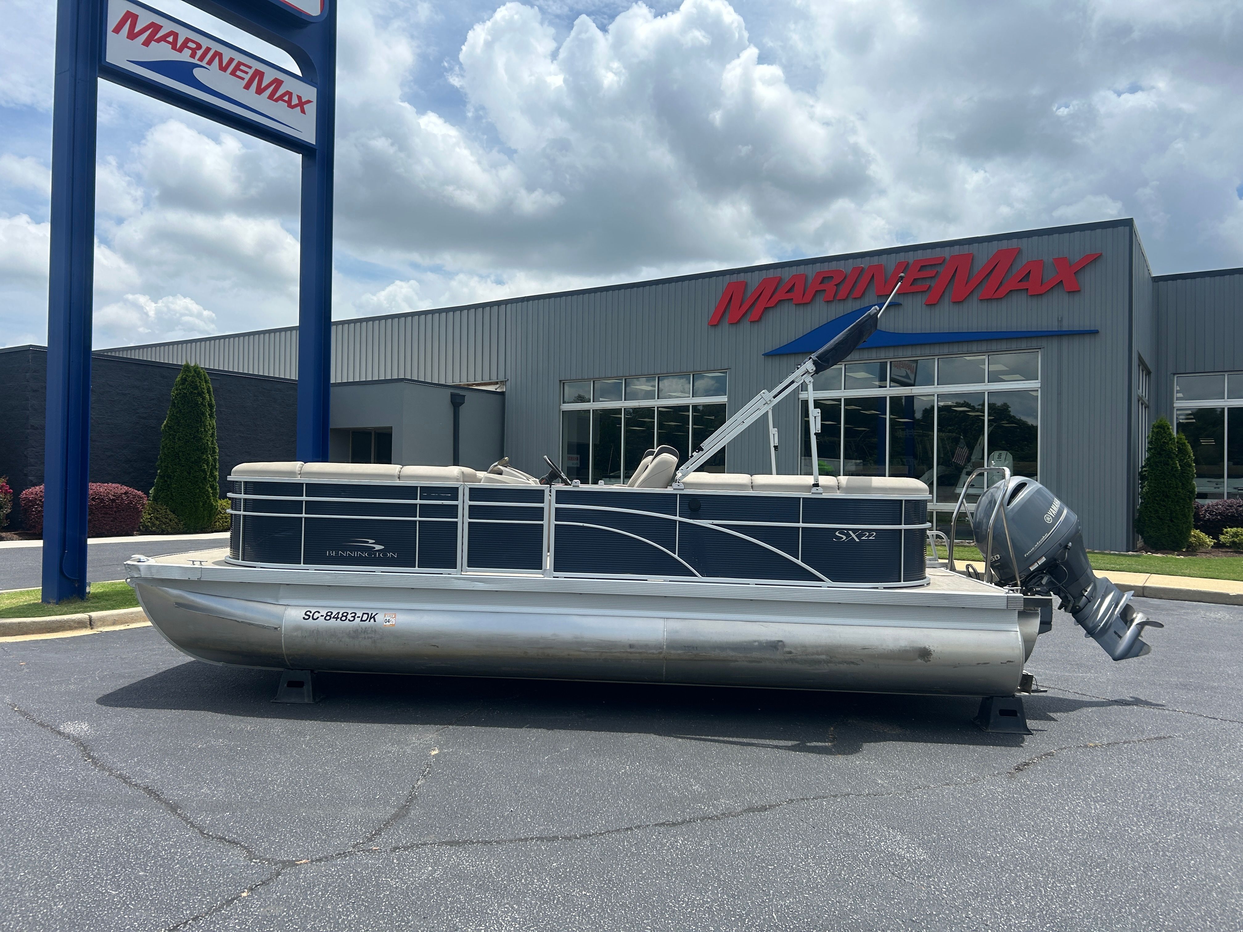 2019 Bennington SX22 Stern Radius - 2