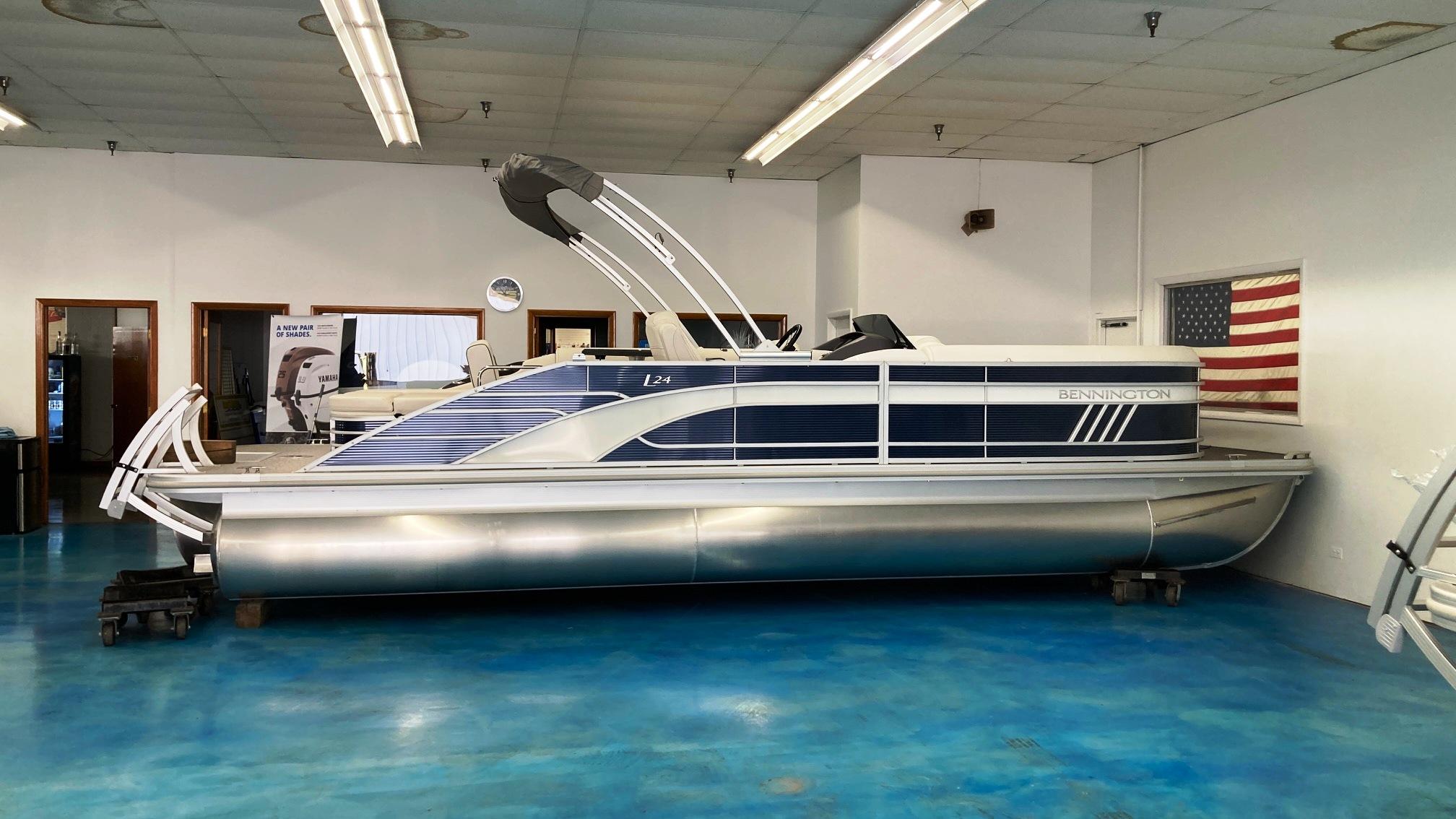2023 Bennington 24 LXSB