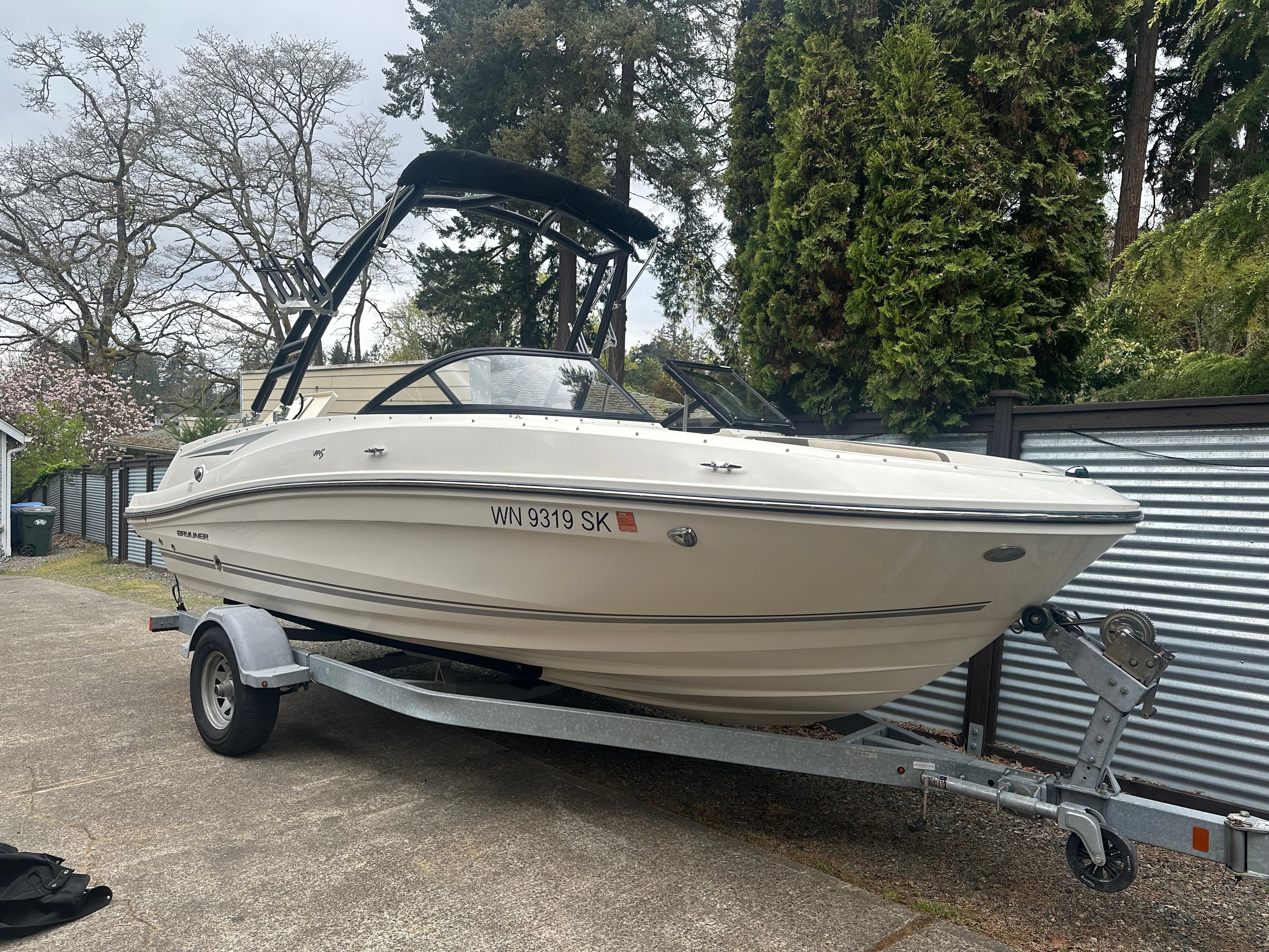 2017 Bayliner VR5 Bowrider OB - 6
