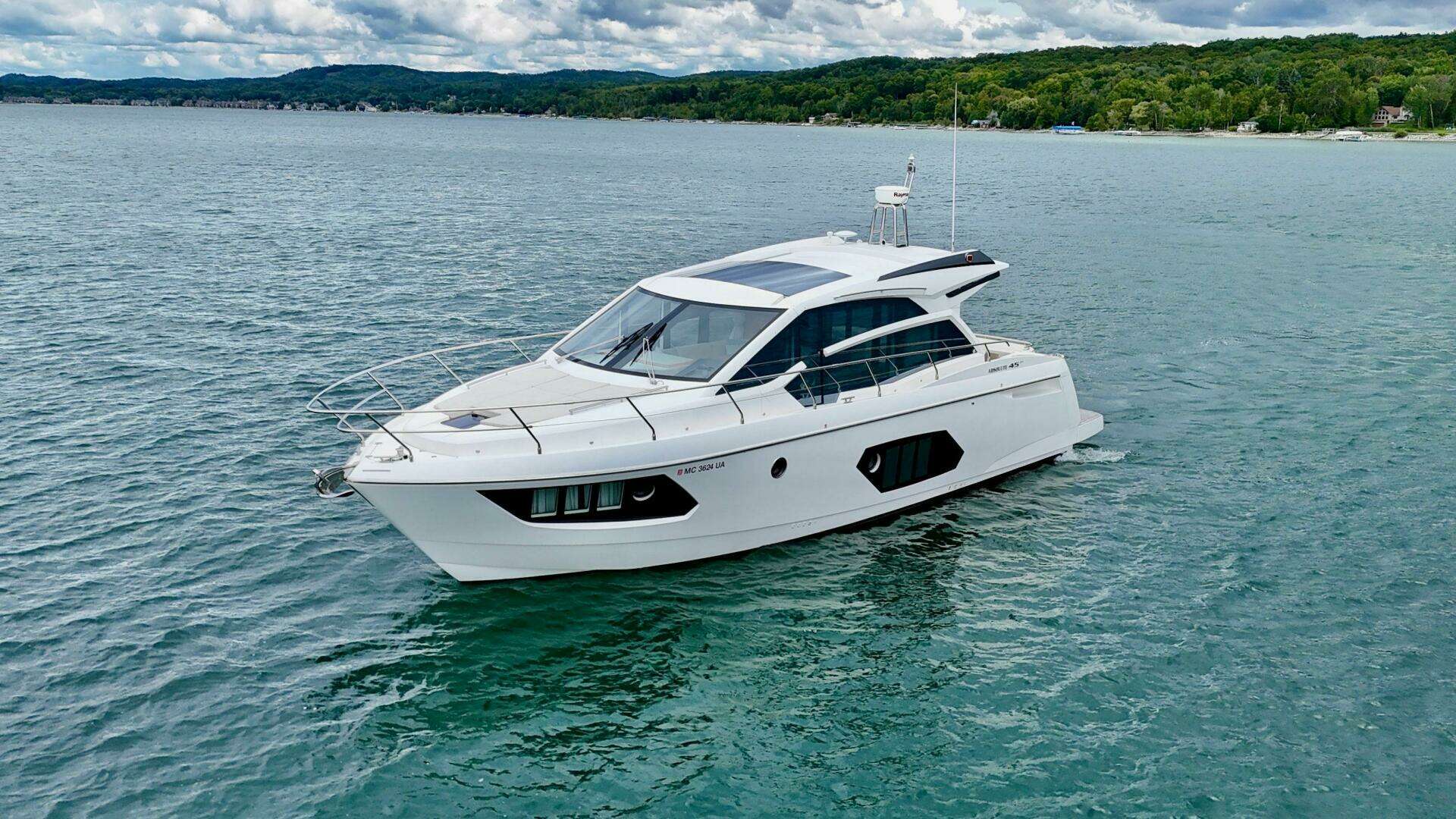 2016 Absolute 45 Sport Yacht - Image 16