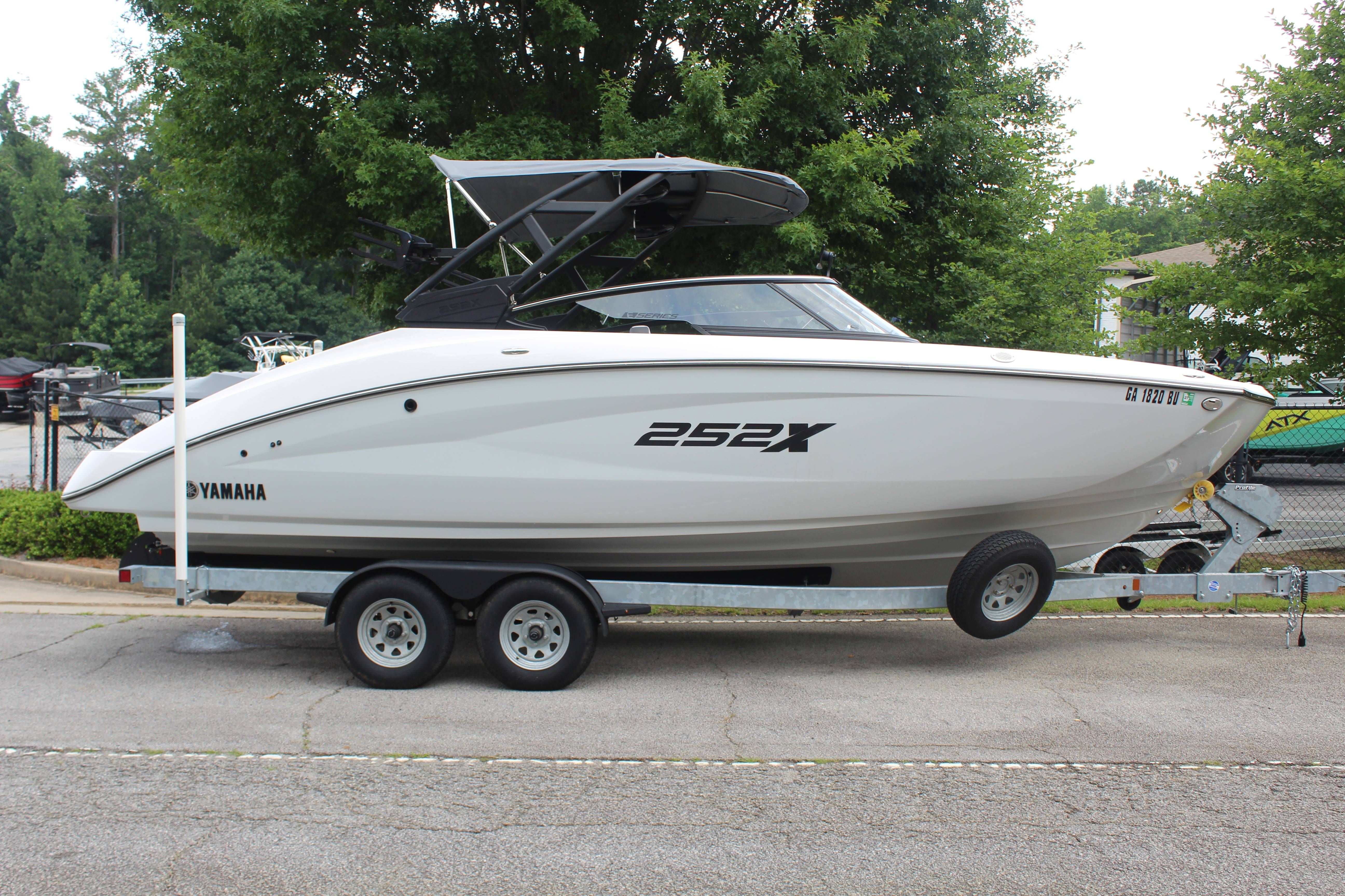 2022 Yamaha Boats 252XE - 6