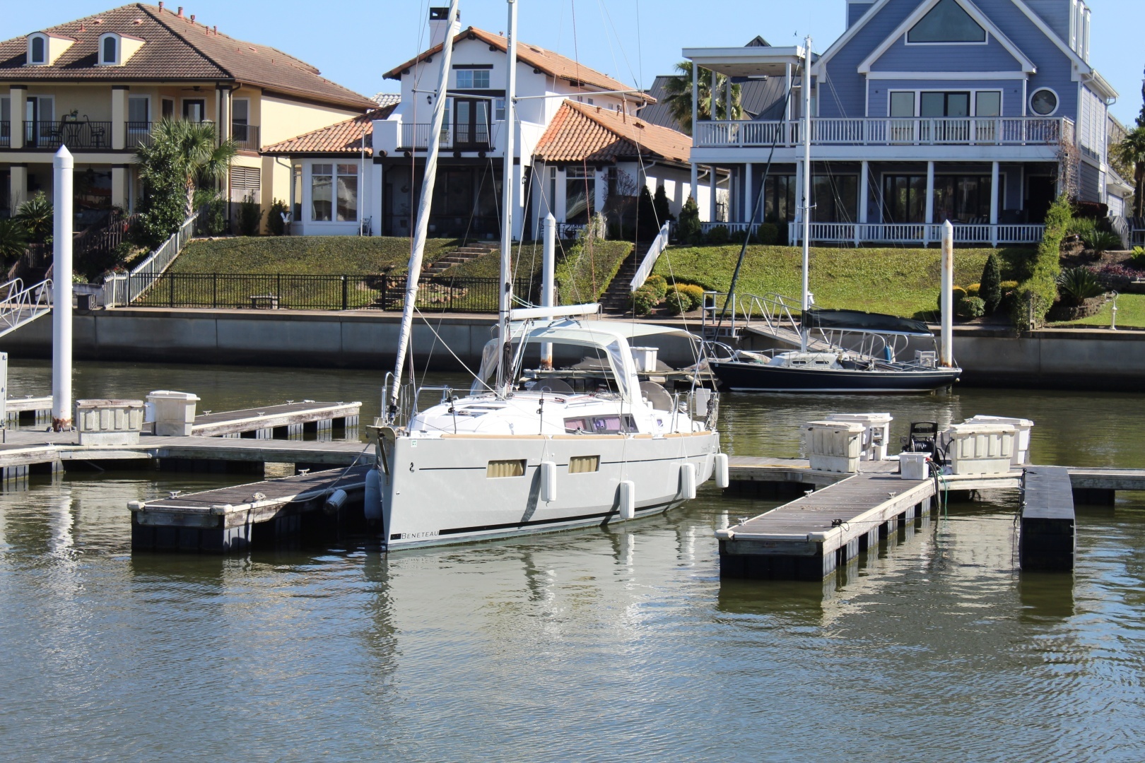 2016 Beneteau 35 Oceanis - Image 2