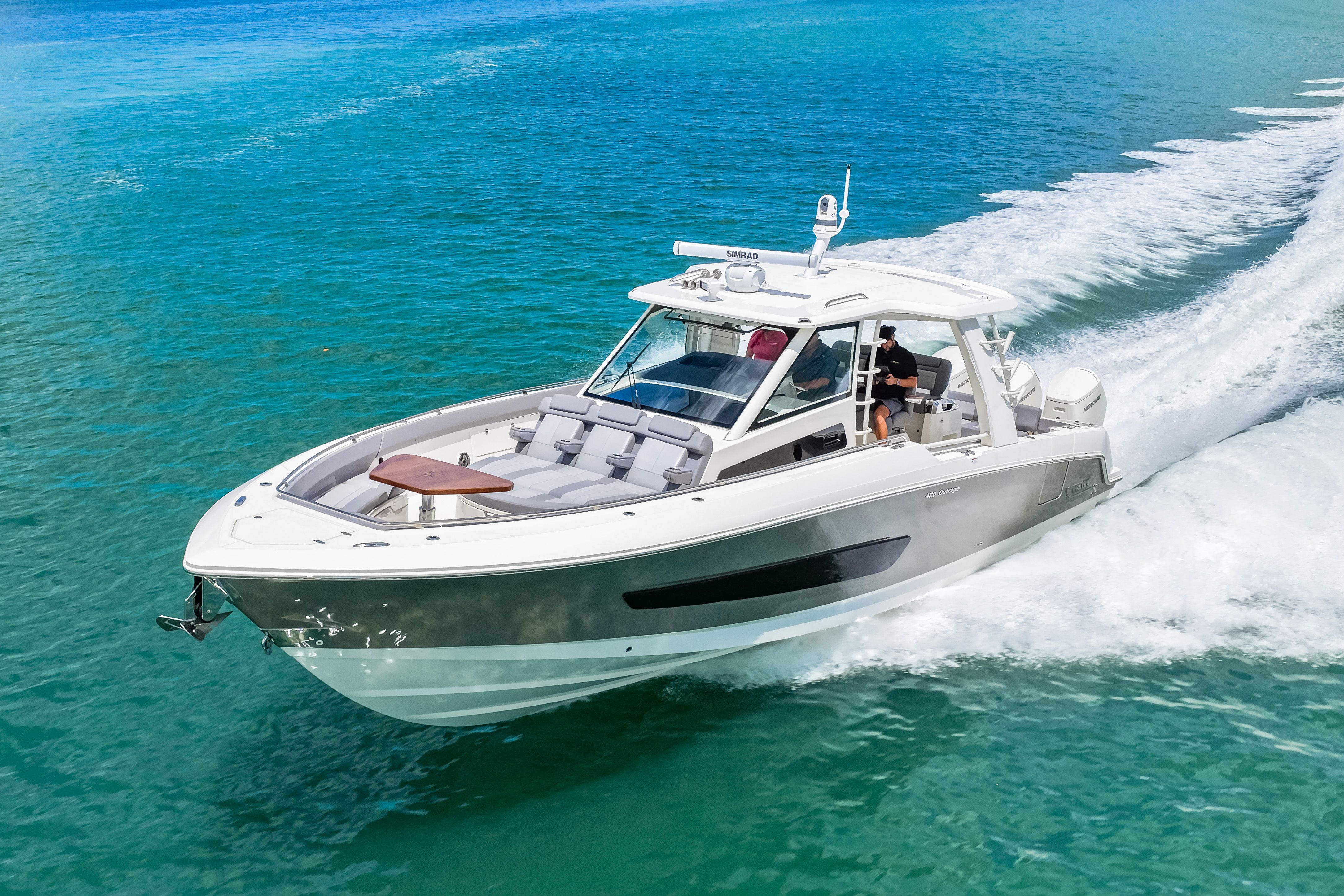 2025 Boston Whaler 420 Outrage - 66