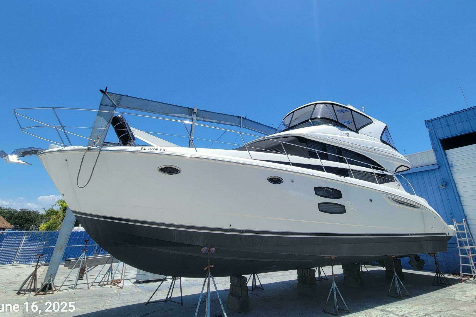 2011 Meridian 441 Sedan - Image 28