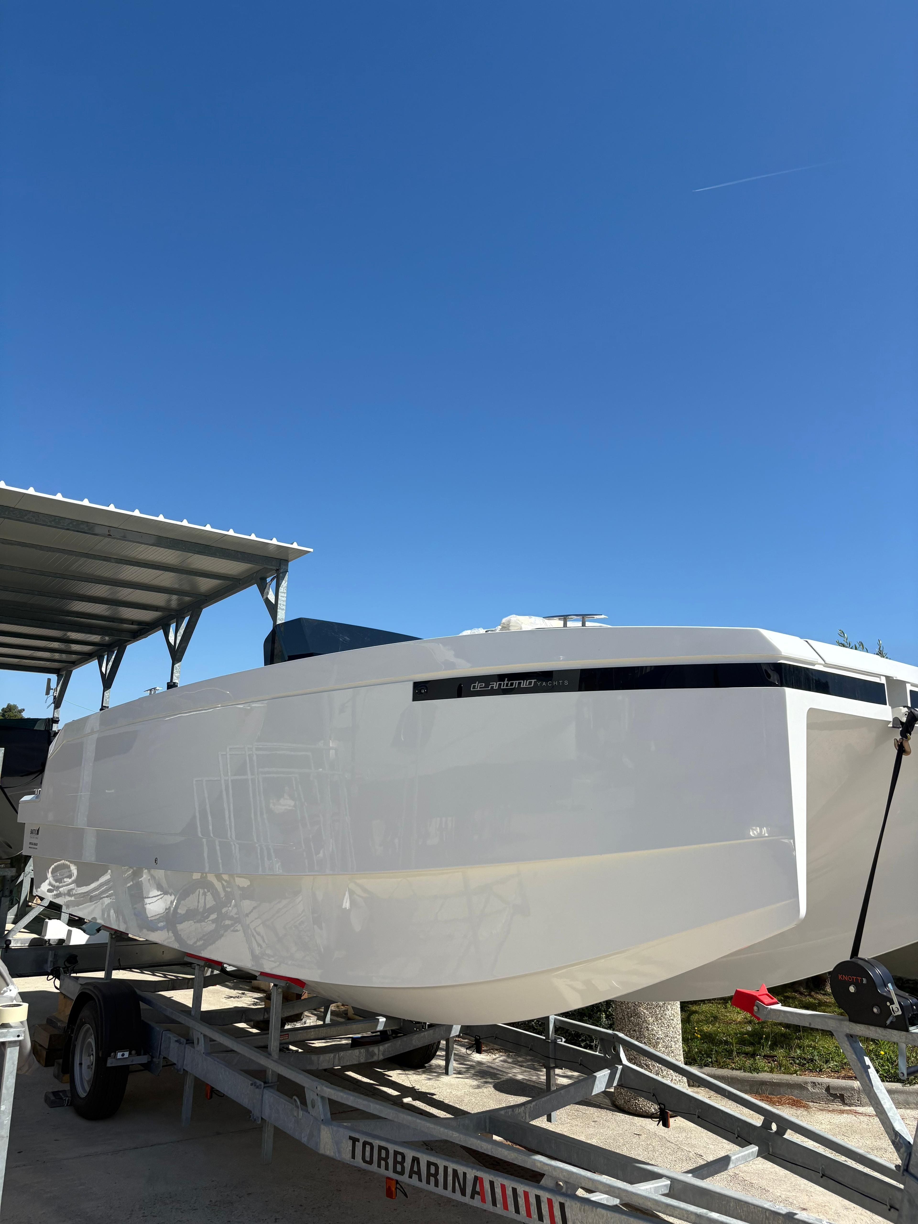 2025 De Antonio Yachts e23 open