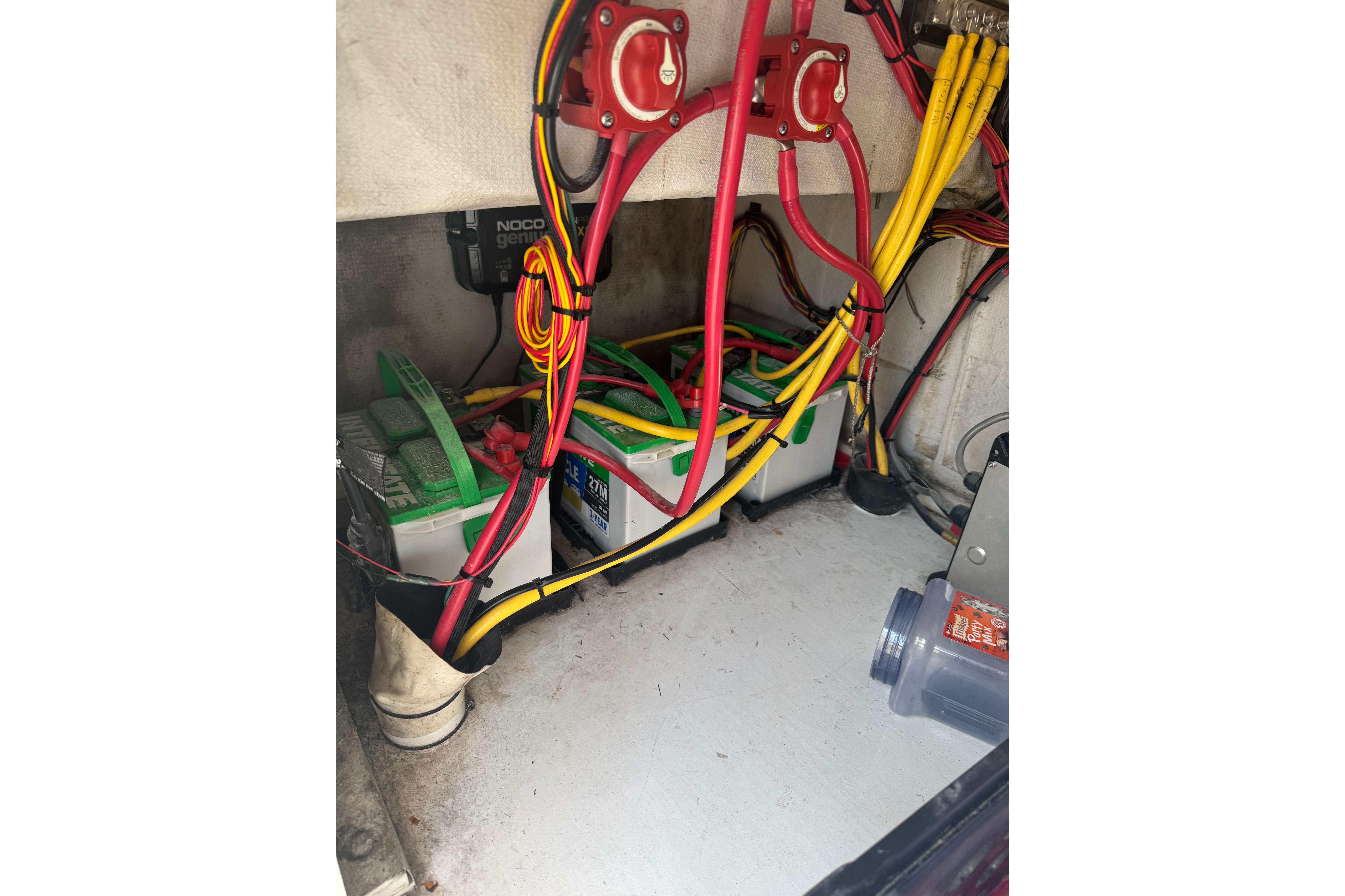 Electrical wiring and battery setup in a 1974 Boca Grande 26 boat.