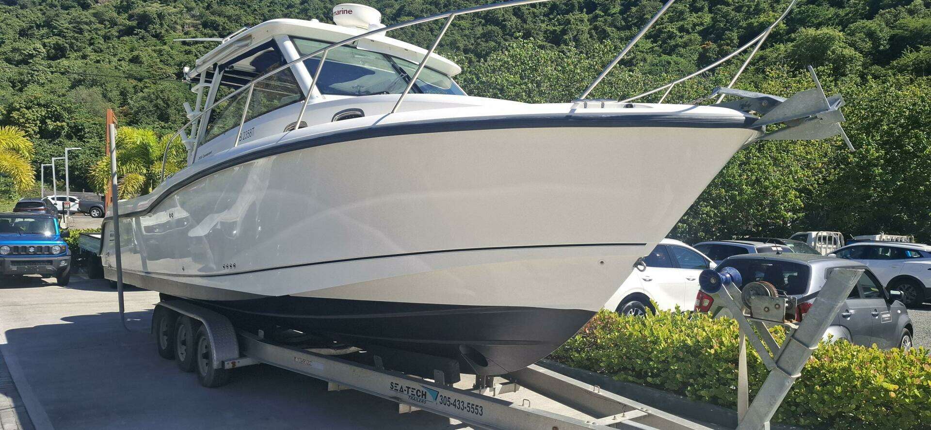 2013 Boston Whaler Conquest 315 - Image 3