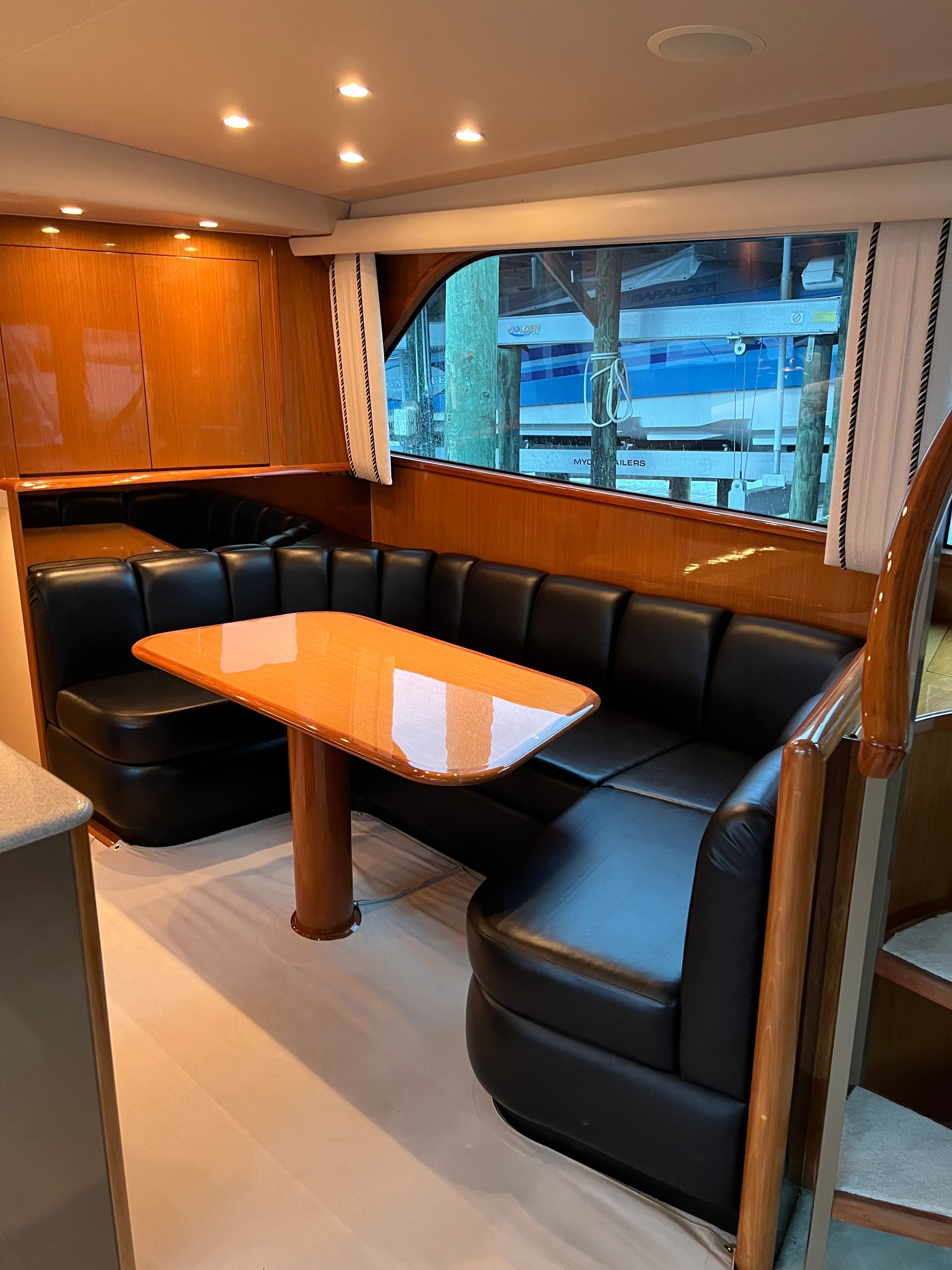 2002 Viking 61 Enclosed Bridge - 46