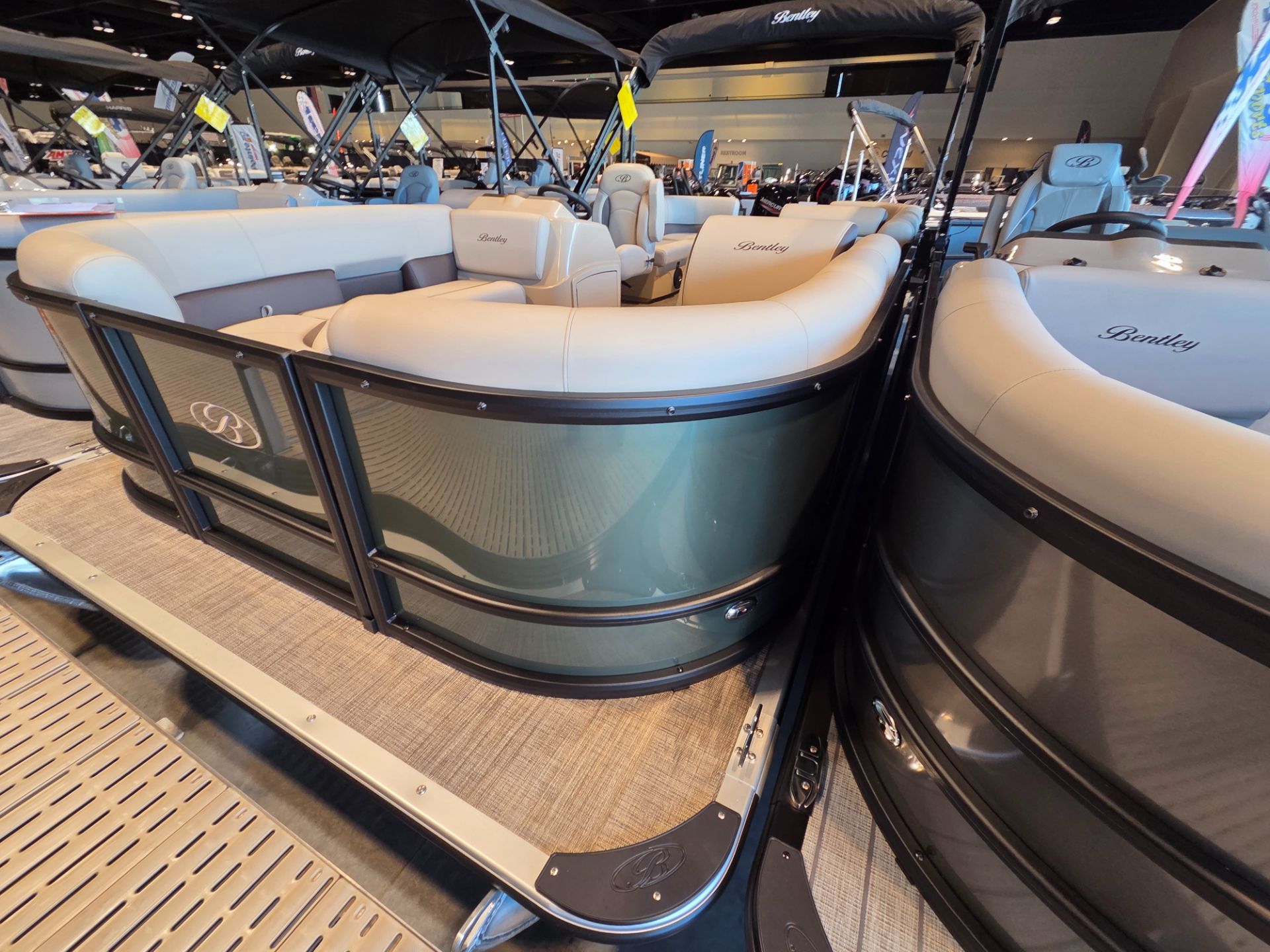 2026 Bentley Pontoons LE 200 CW - 2