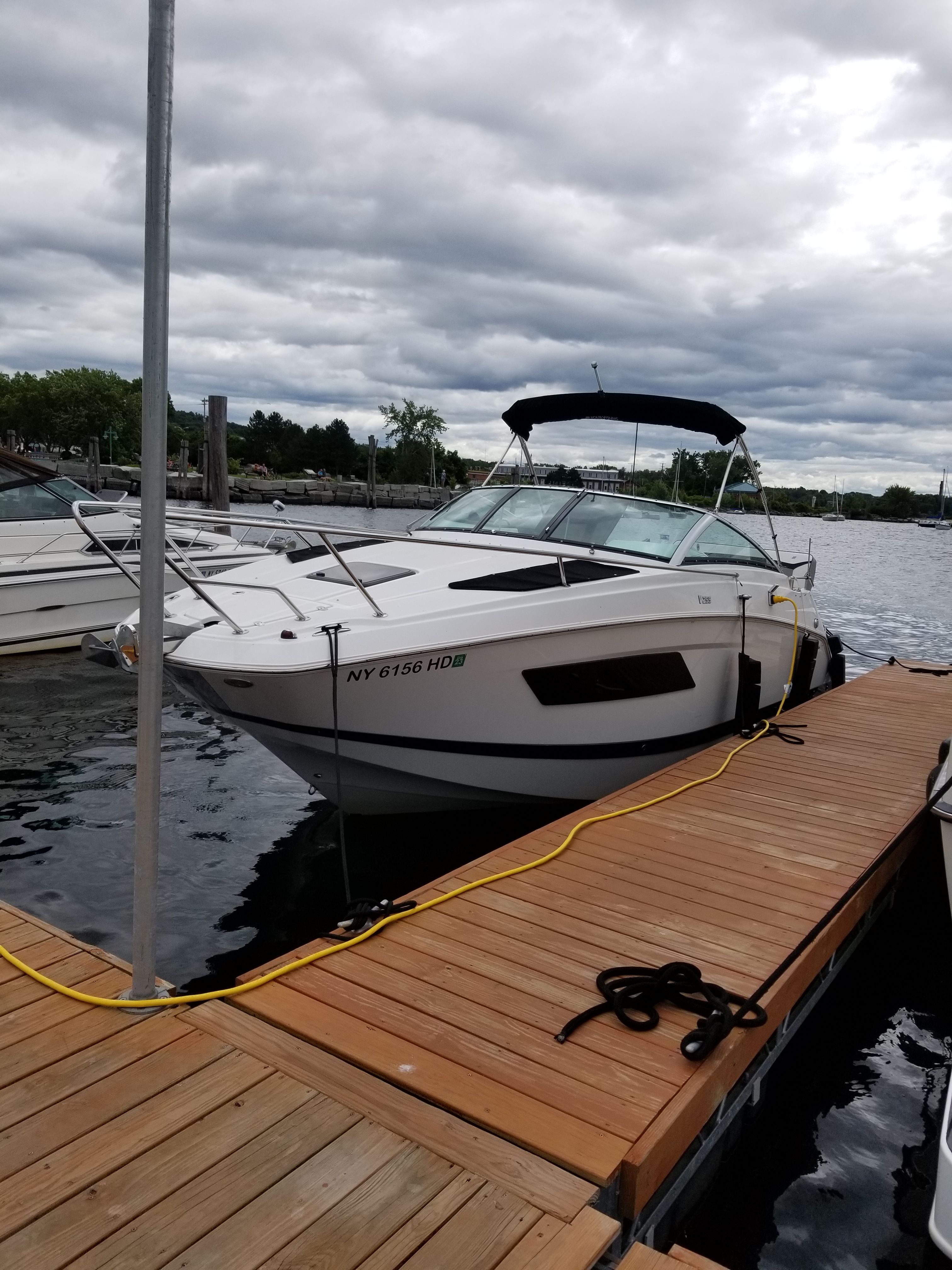 2020 Four Winns V255 OB - 2