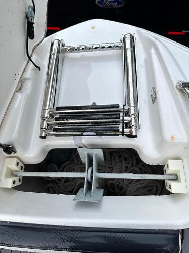 2018 Yamaha Boats 242 Limited S - 21