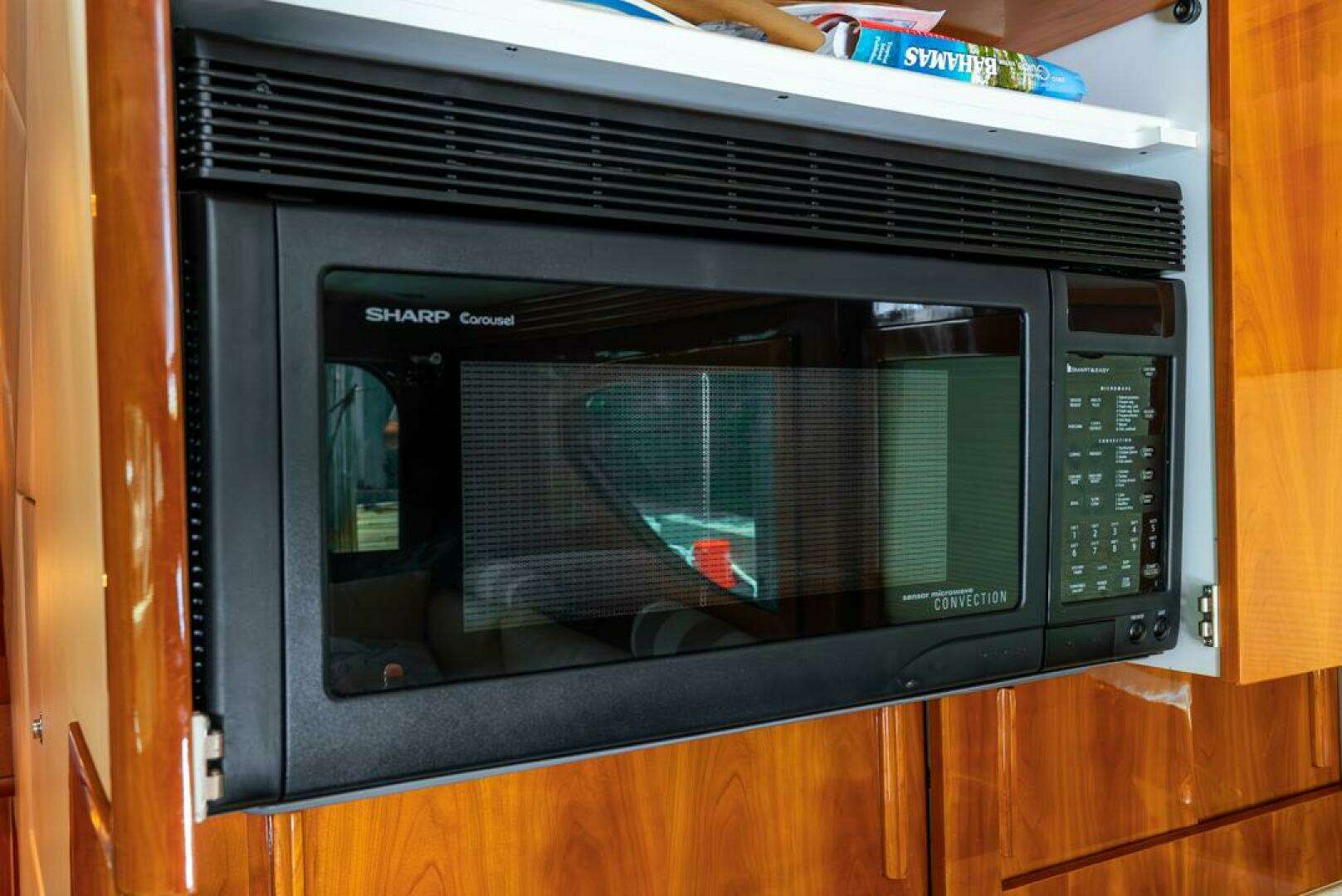 2005 Hatteras 50 Convertible - Image 13