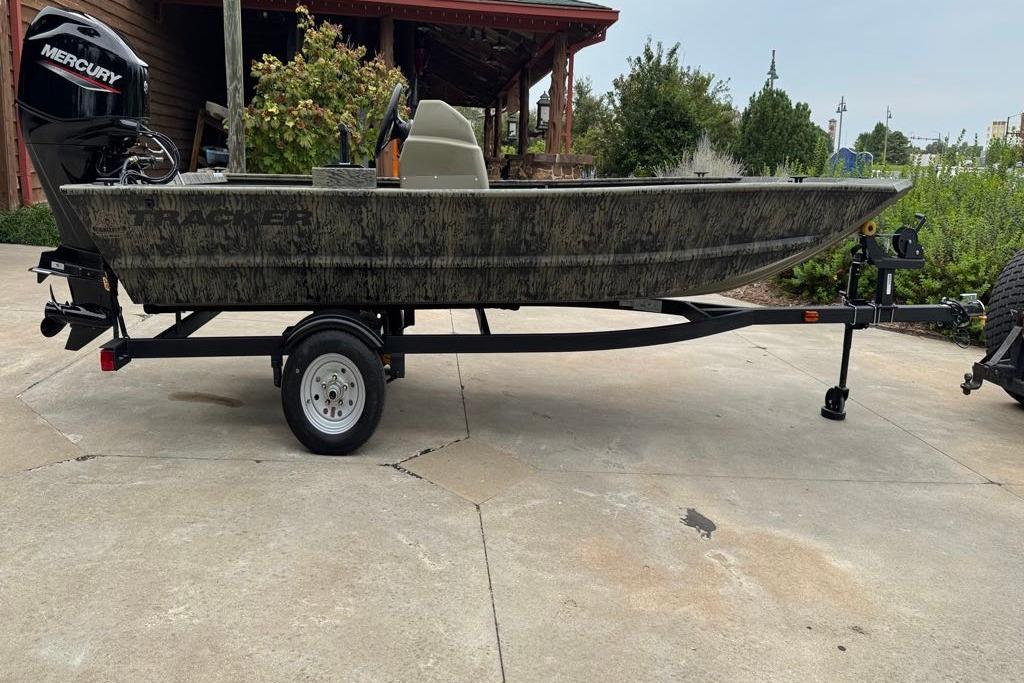 2026 Tracker Grizzly 1648 SC