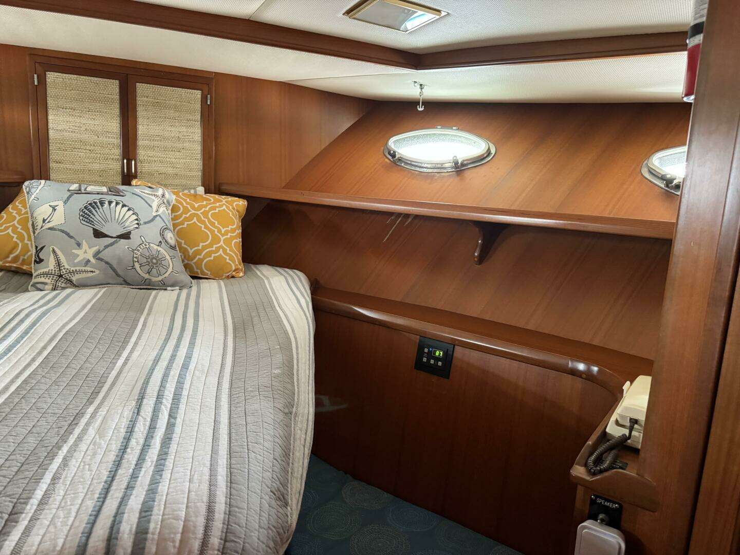 1990 Marine Trader Tradewinds - Image 40