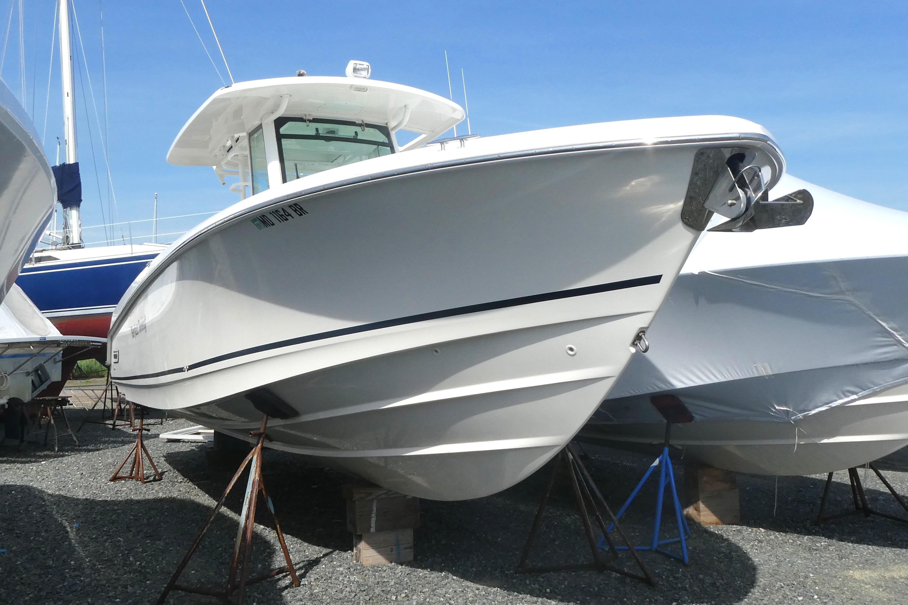 2020 Boston Whaler 330 Outrage