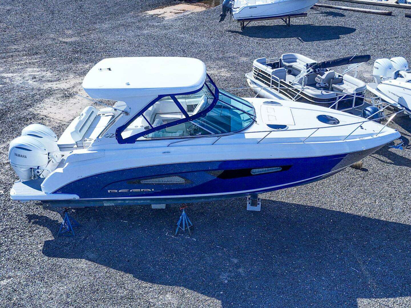 2026 Regal 33 XO - Image 2