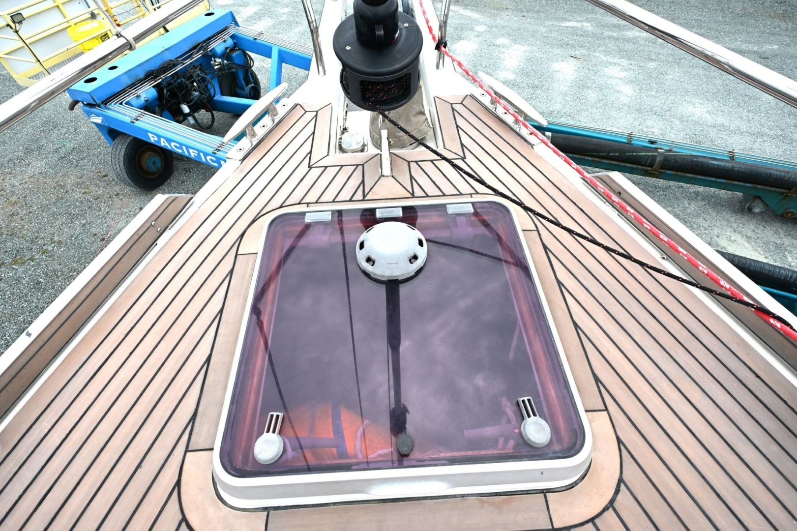 2006 Waterline 50 - Image 12