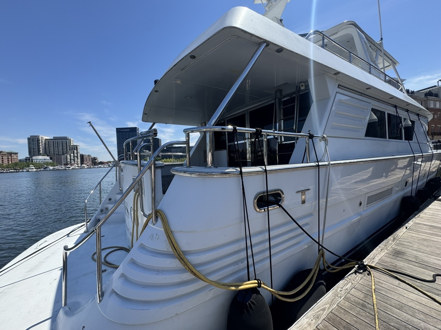 1997 Tarrab 77 Motor Yacht - Image 5
