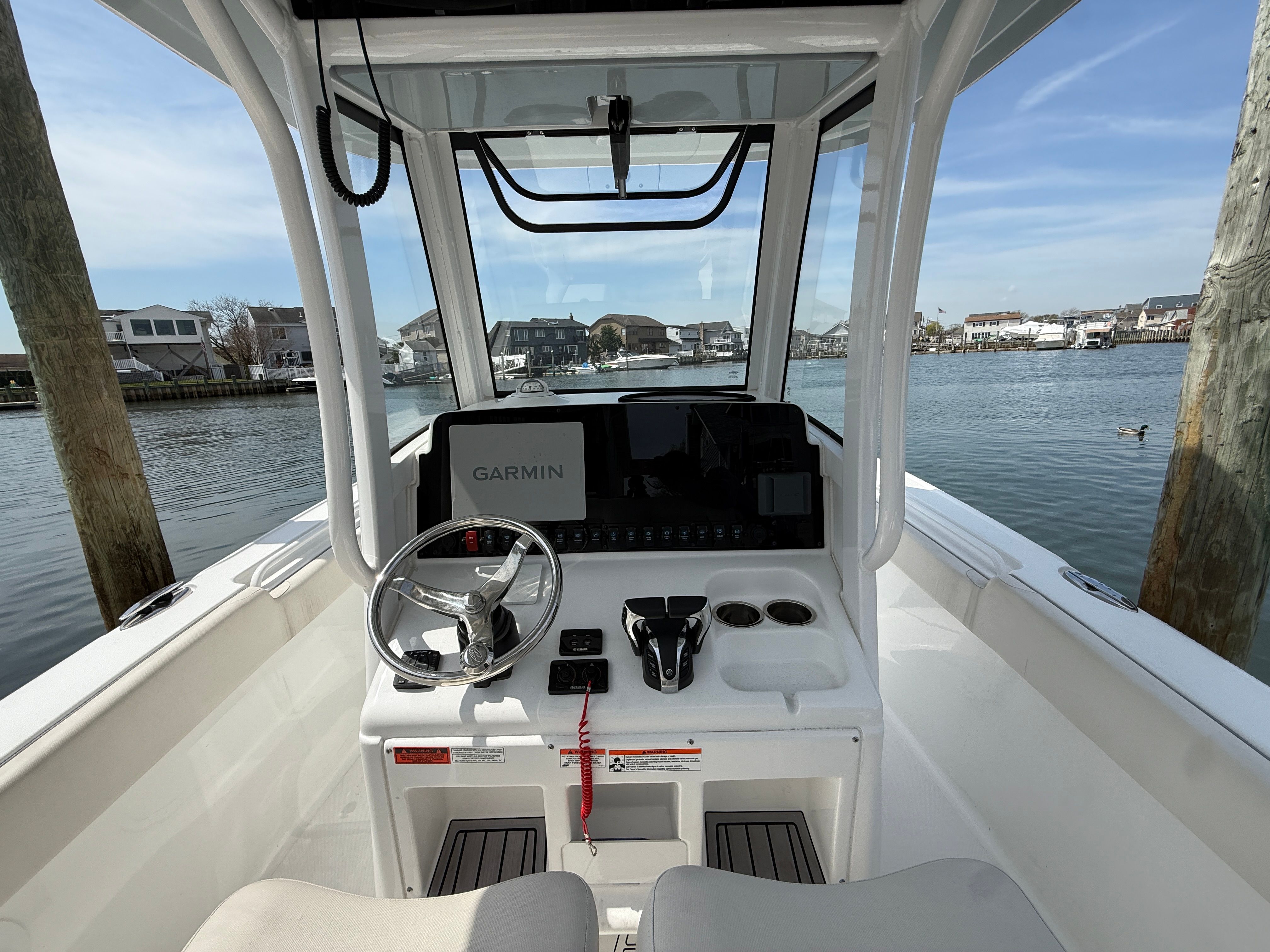 2023 Sea Hunt Ultra 265 SE - 12