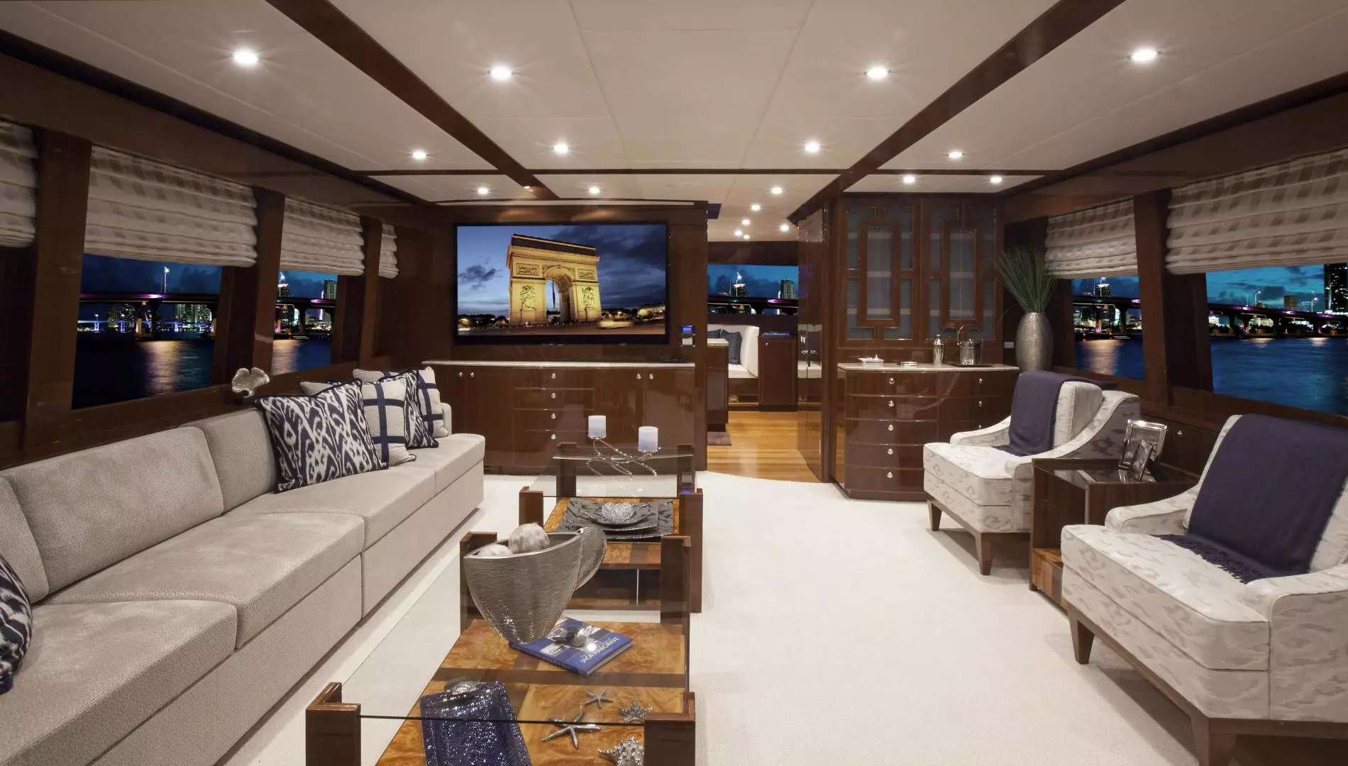 2015 Hargrave — - Image 3